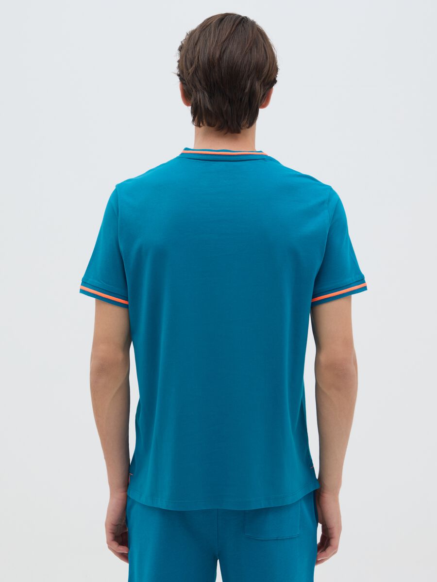 Men's pure cotton blue t-shirt regular fit with fluorescent details_3