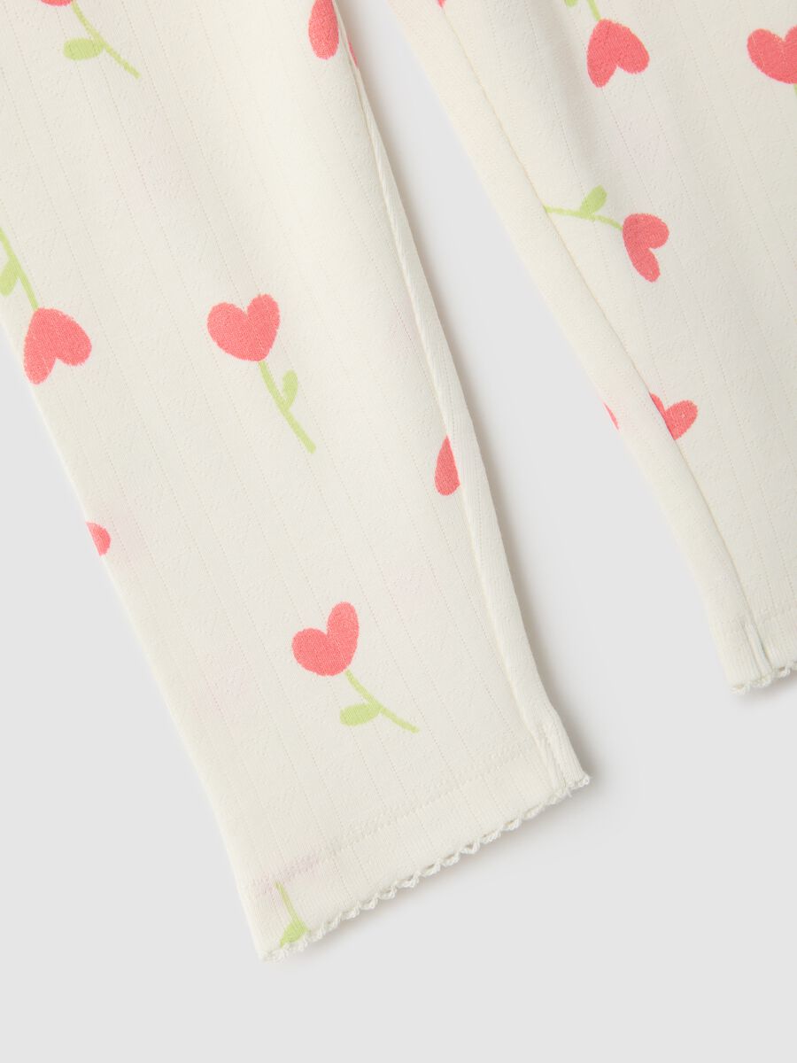 Multi-coloured regular fit pure cotton pyjamas with hearts for infants_2