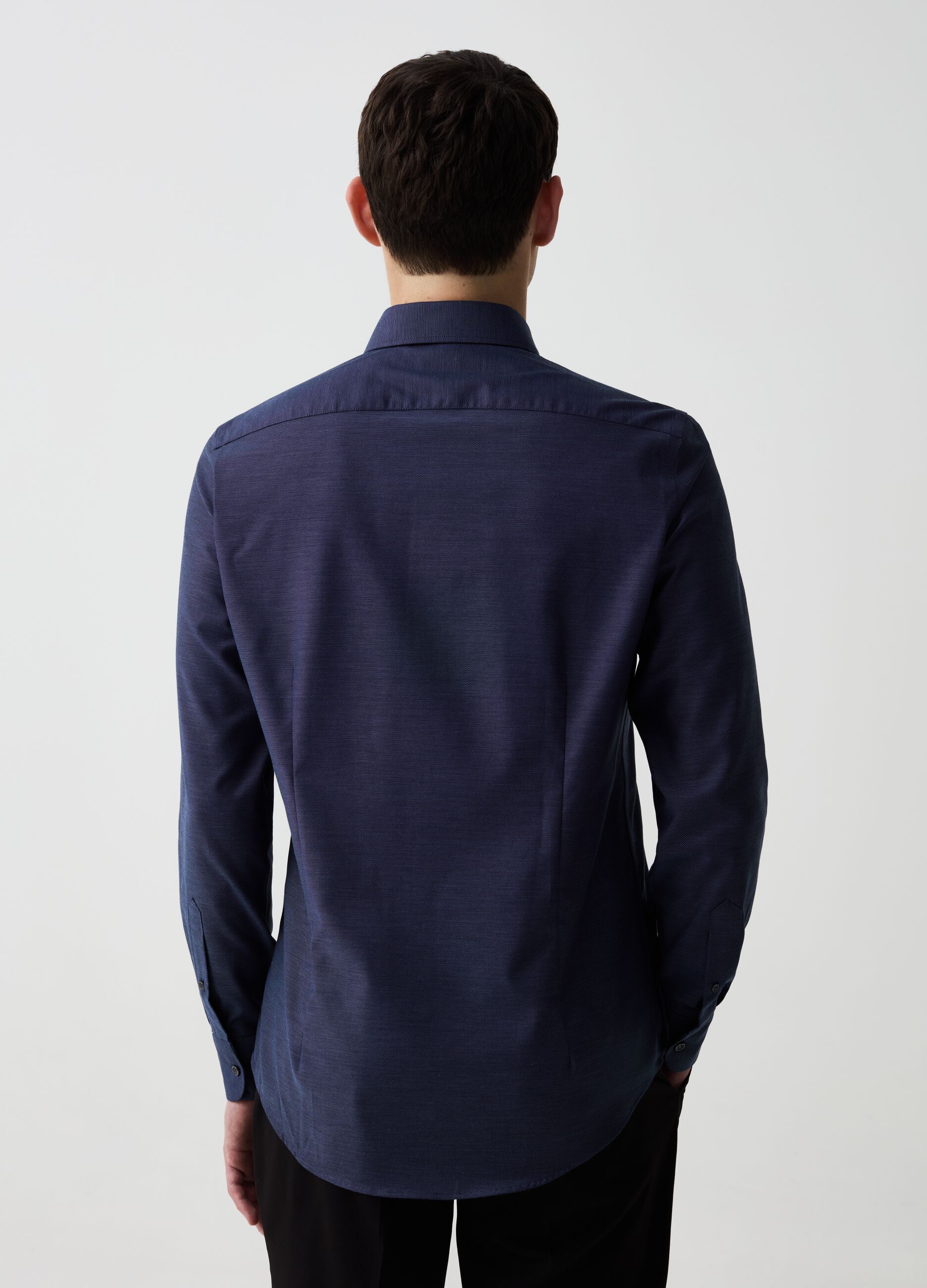 Camicia slim fit no stiro con micro trama