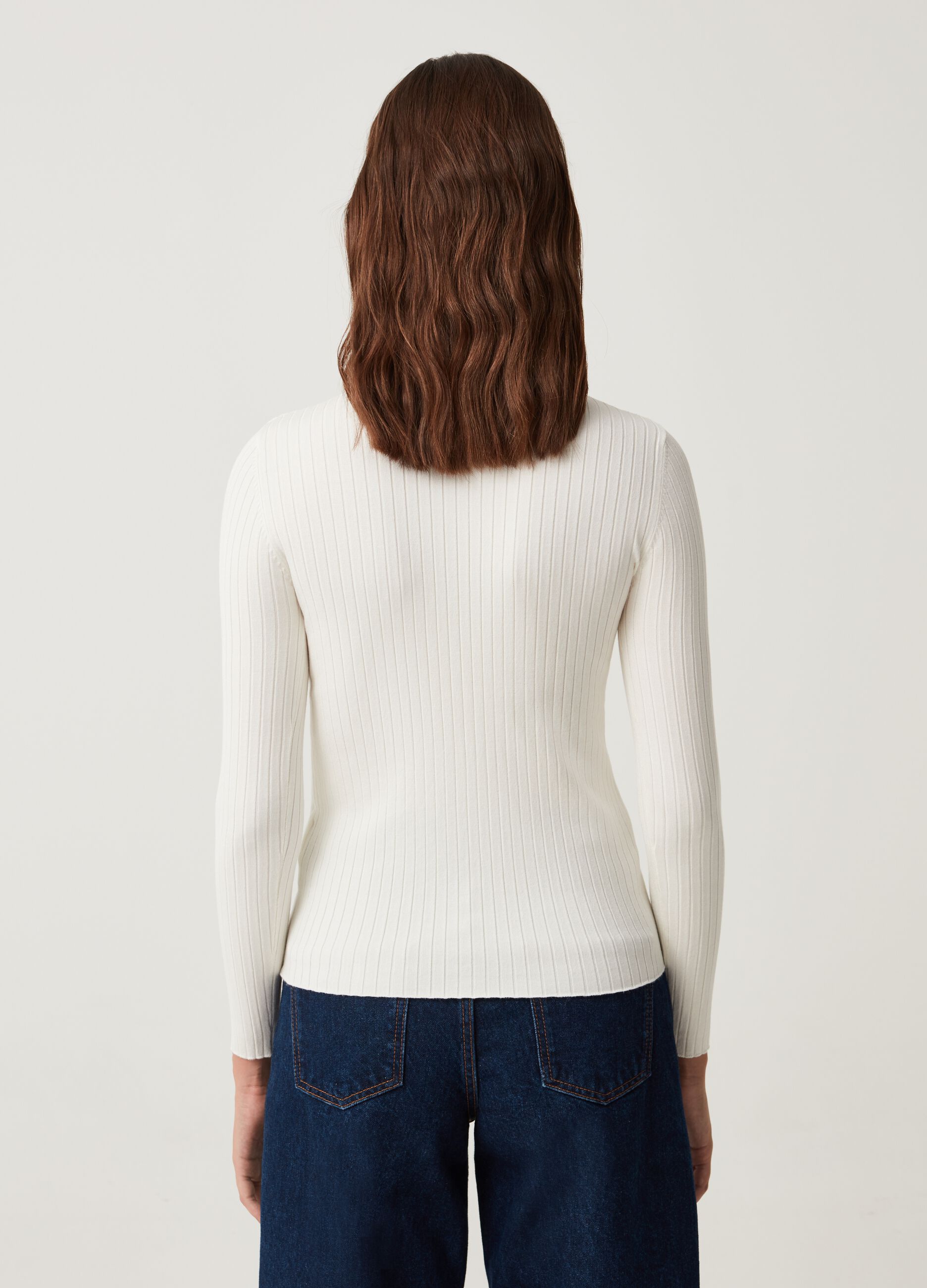 Pullover with short sleeves and mock neck