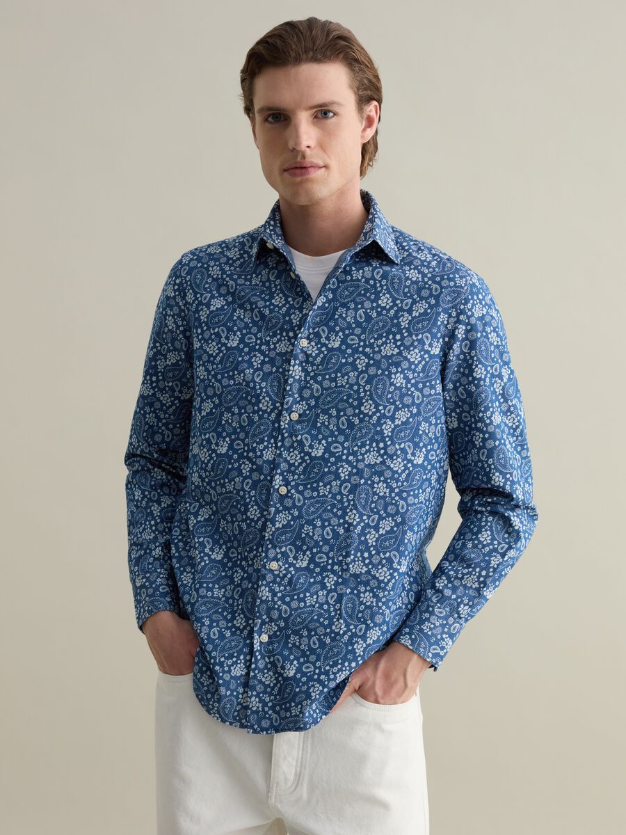 Cotton shirt with paisley print_0