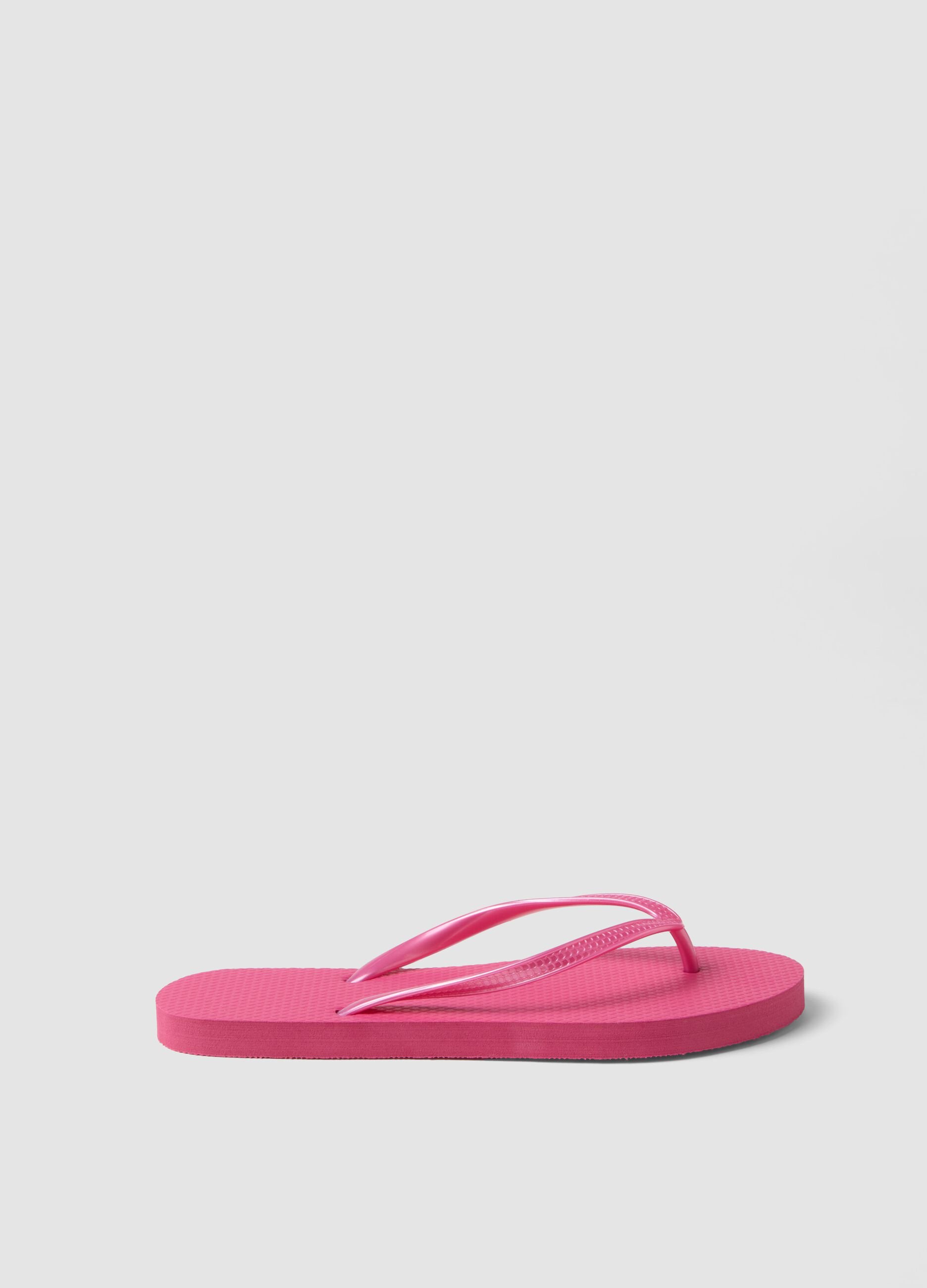 Classic pink flip-flops