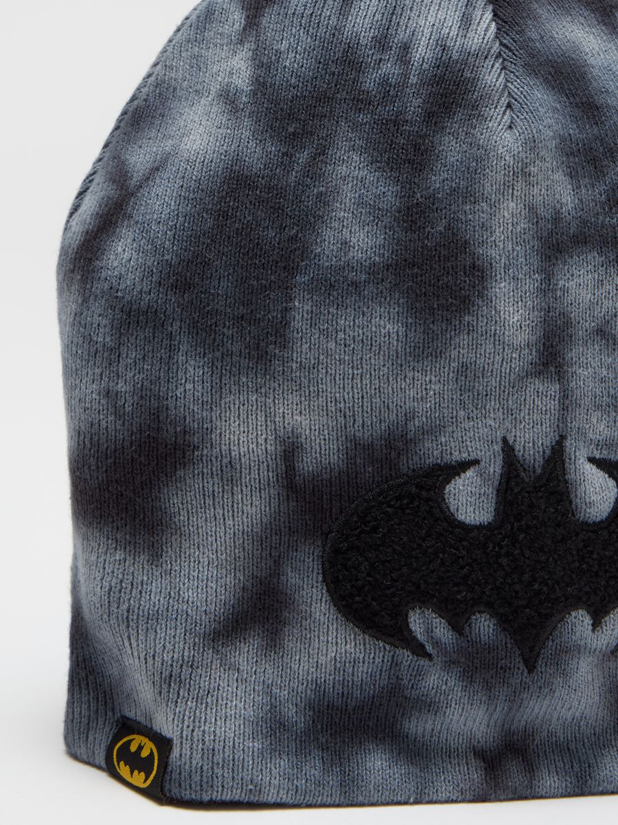 Knit tie-dye hat with Batman patch_2