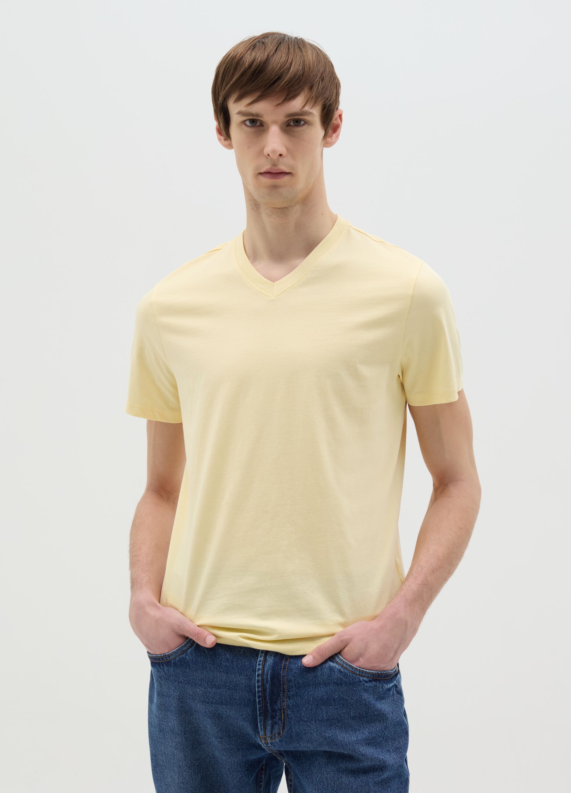 Organic cotton T-shirt with V neck