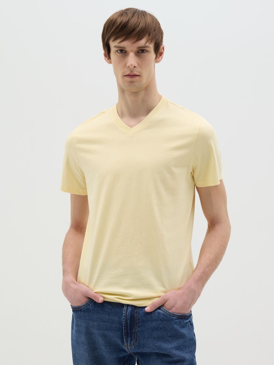 Organic cotton T-shirt with V neck_0