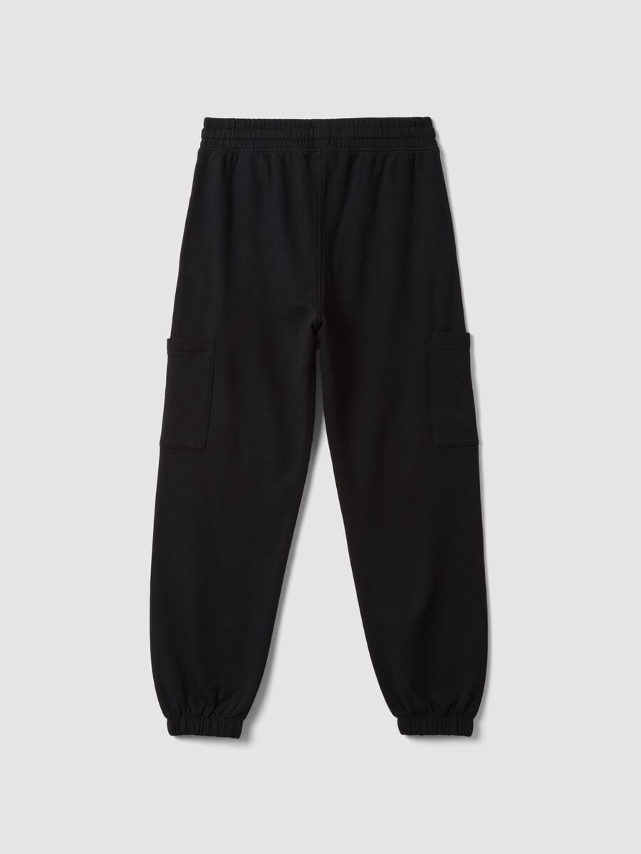 Black pure cotton relaxed cargo joggers for boys_5