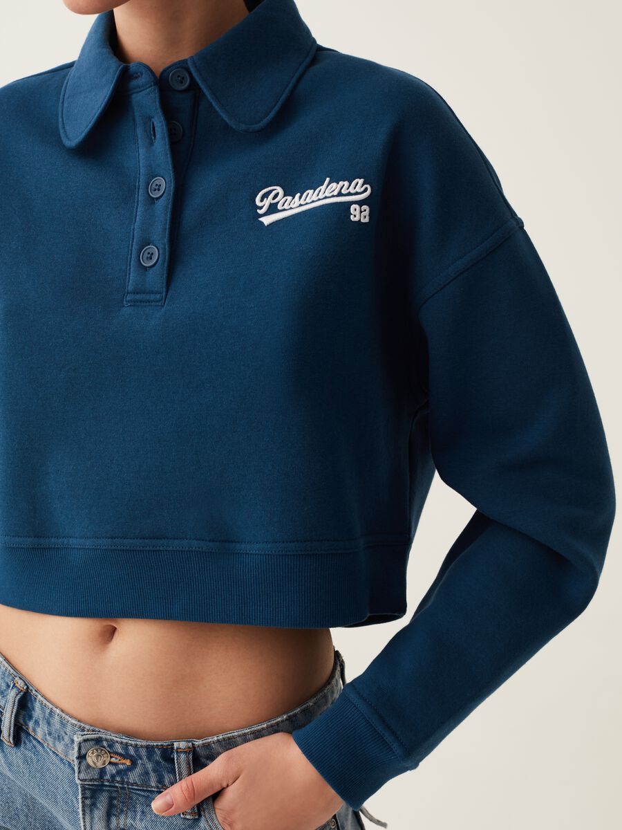 Felpa cropped con scollo a polo_3