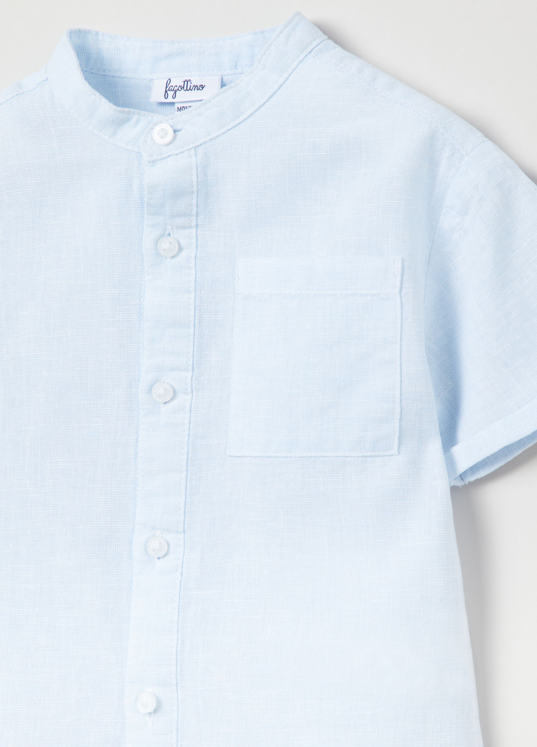 Cotton and linen shirt with short sleeves