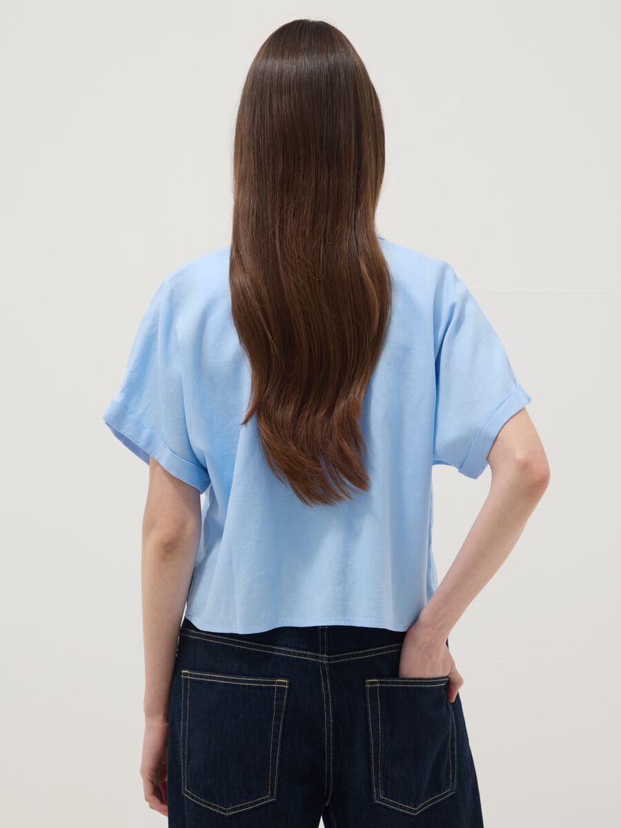 Camicia azzurra in misto lino e viscosa regular fit_3