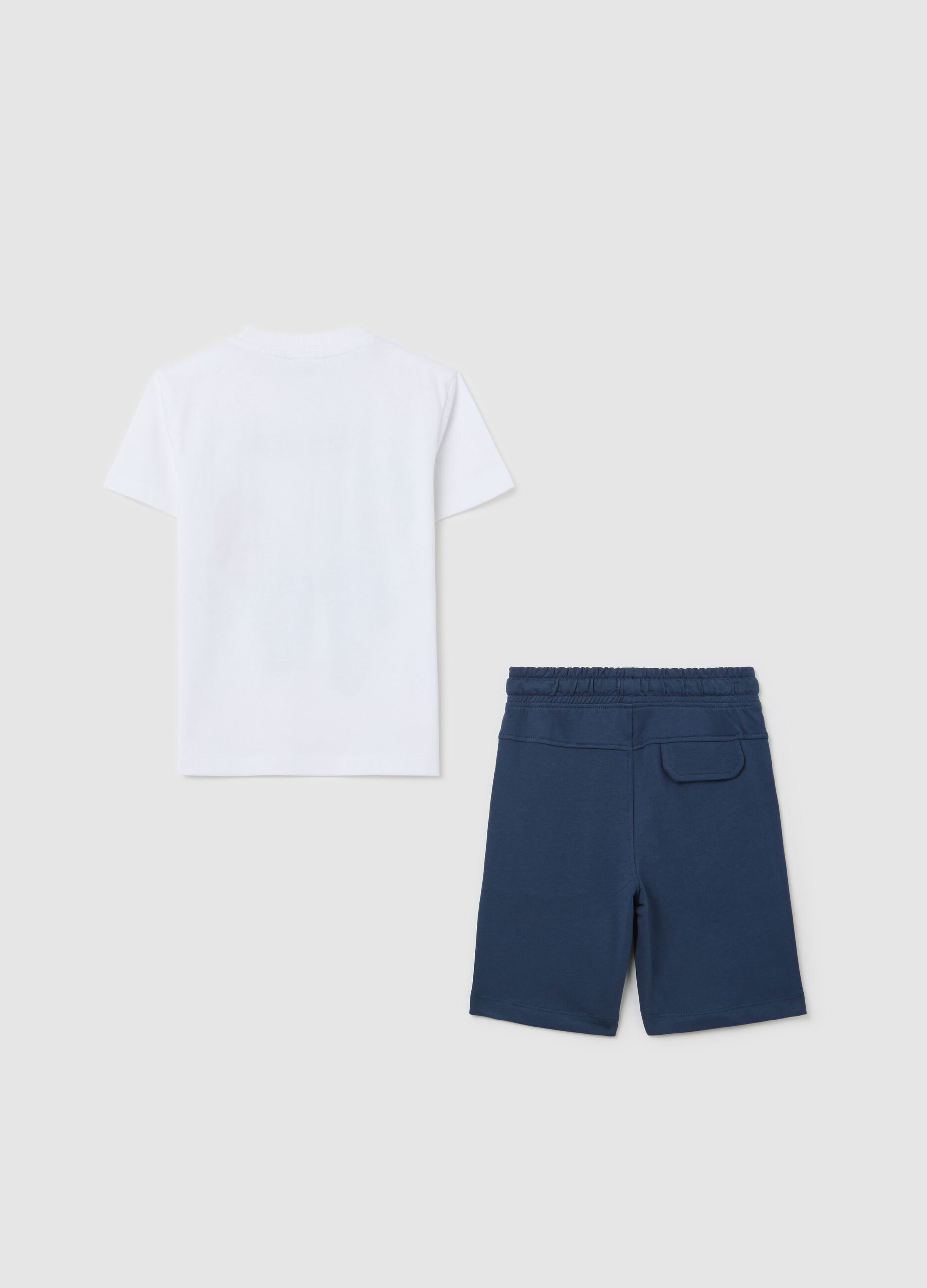 White and blue boy's outfit in cotton with print