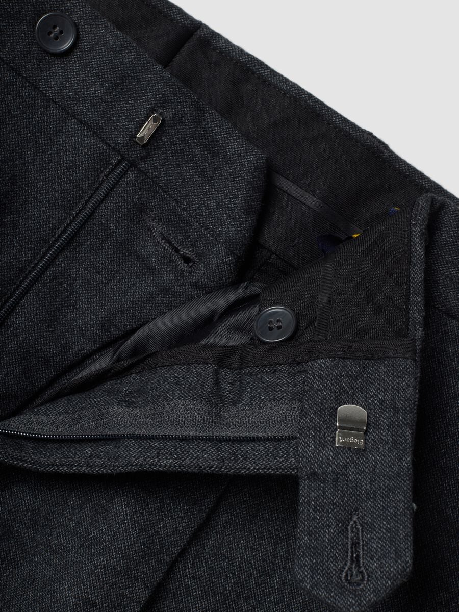 Pantaloni formali grigio antracite in cotone elasticizzato slim fit_1