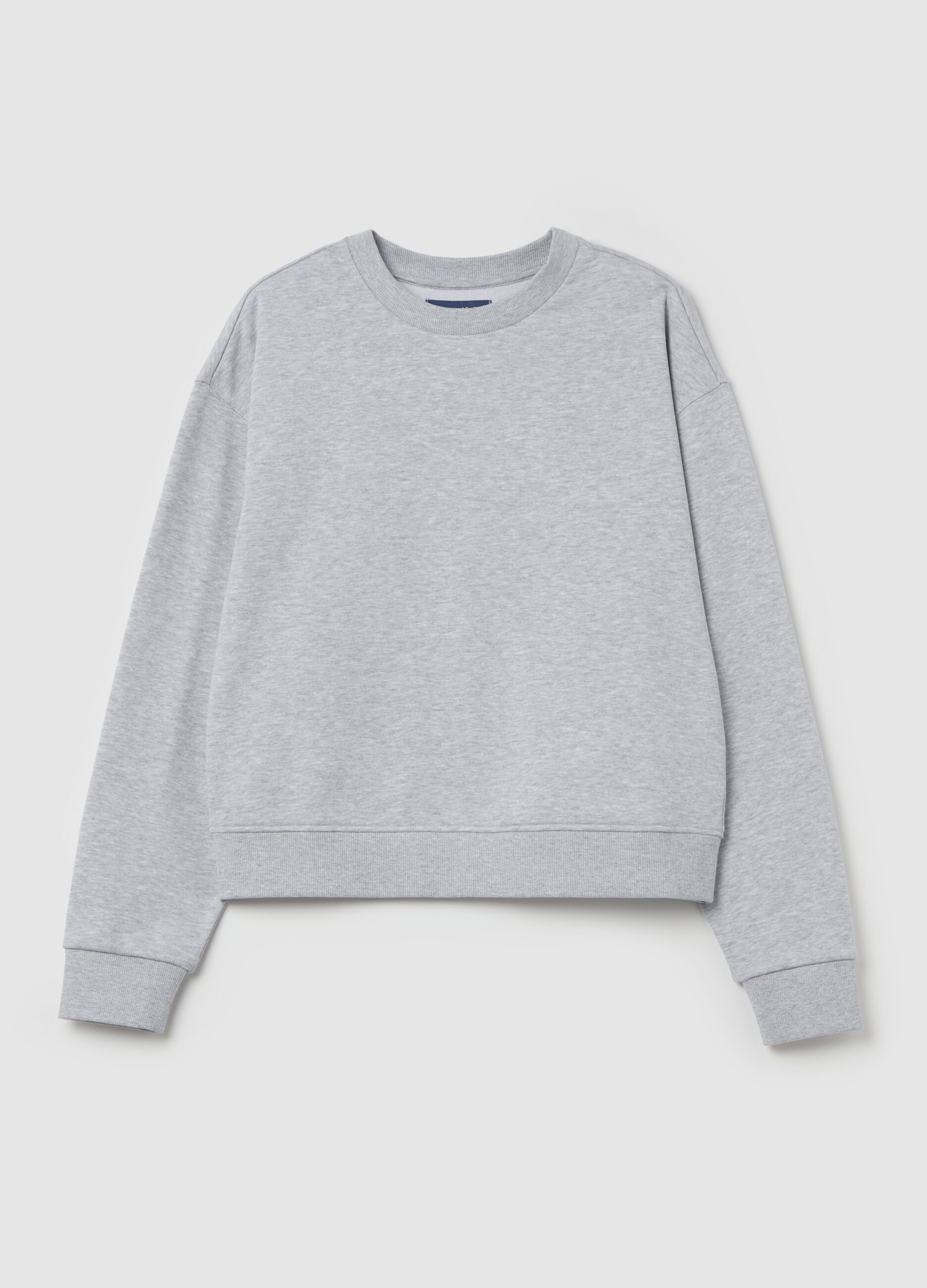 Essential sweatshirt with round neck