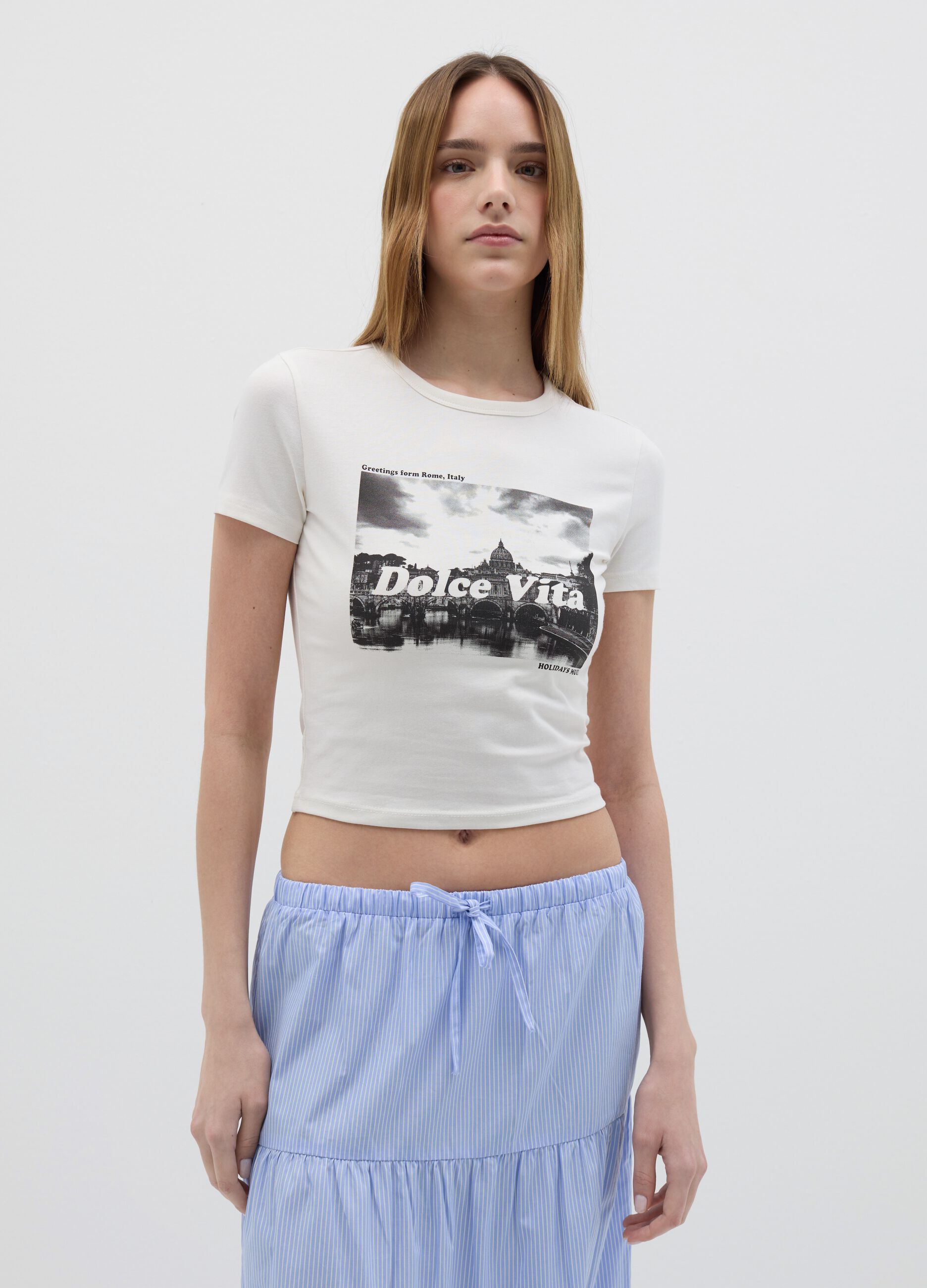 Short-sleeved T-shirt with "Dolce Vita" print