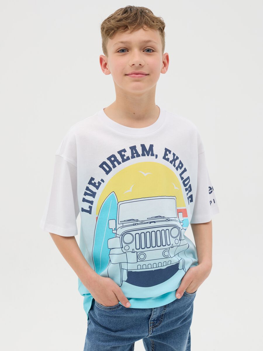 T-shirt in cotone con stampa "Live, Dream, Explore"_0