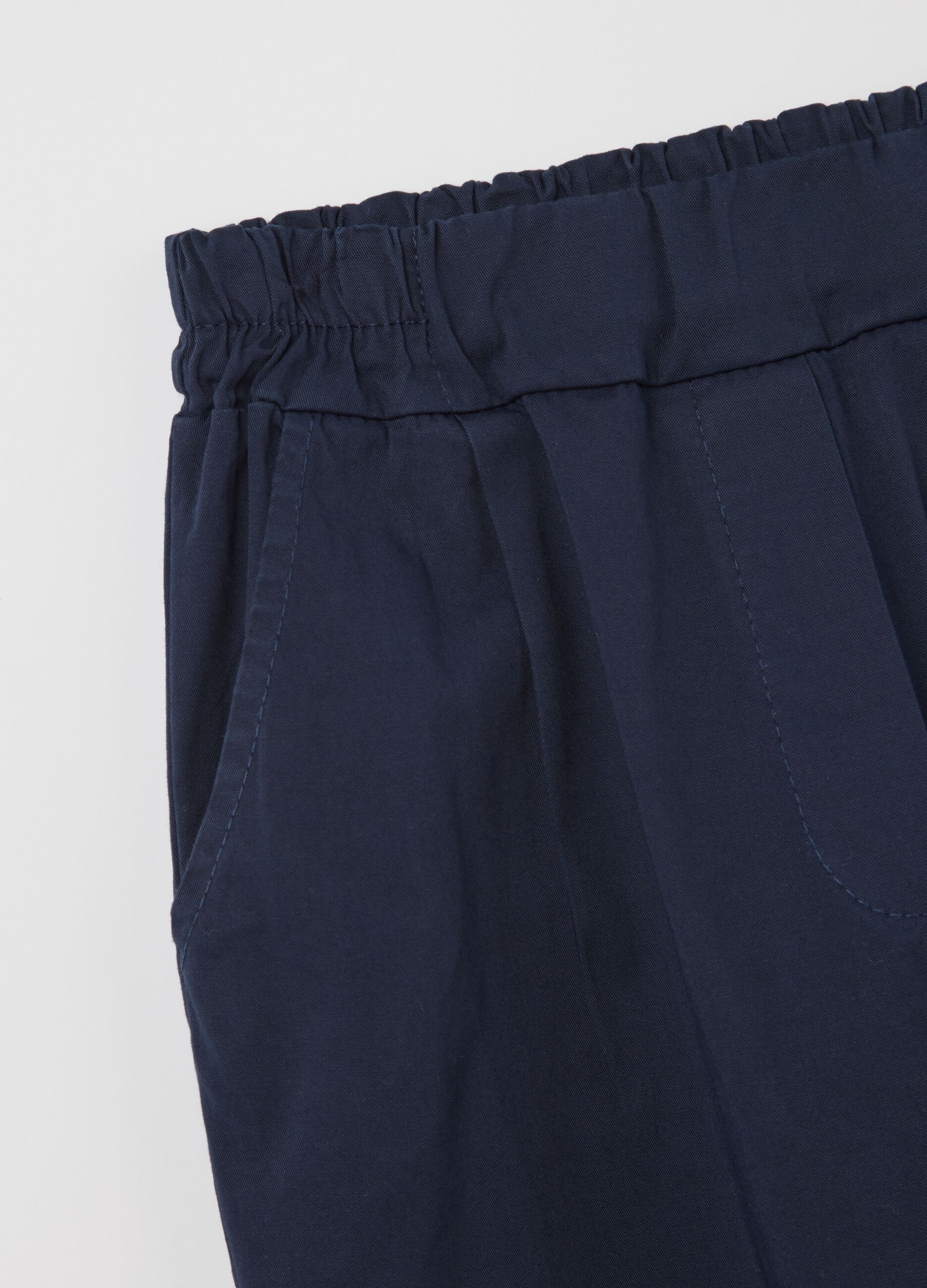 Blue cropped trousers in stretch cotton