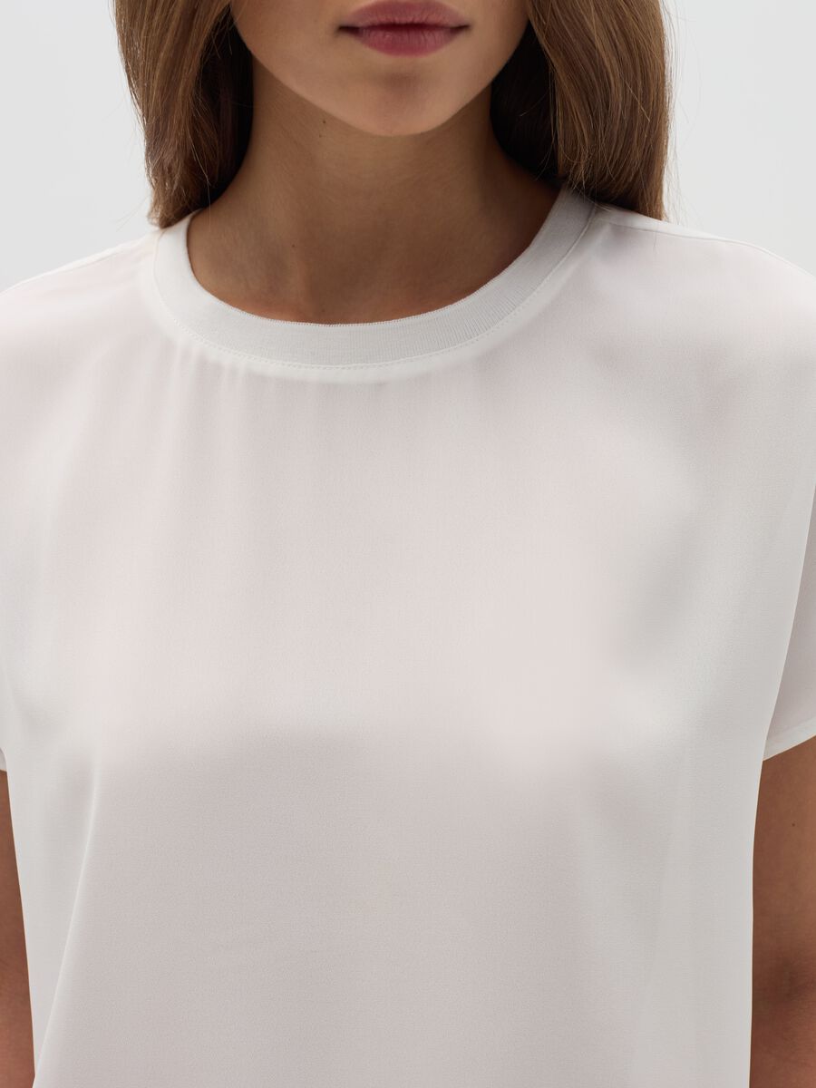 Solid colour blouse in crêpe_3