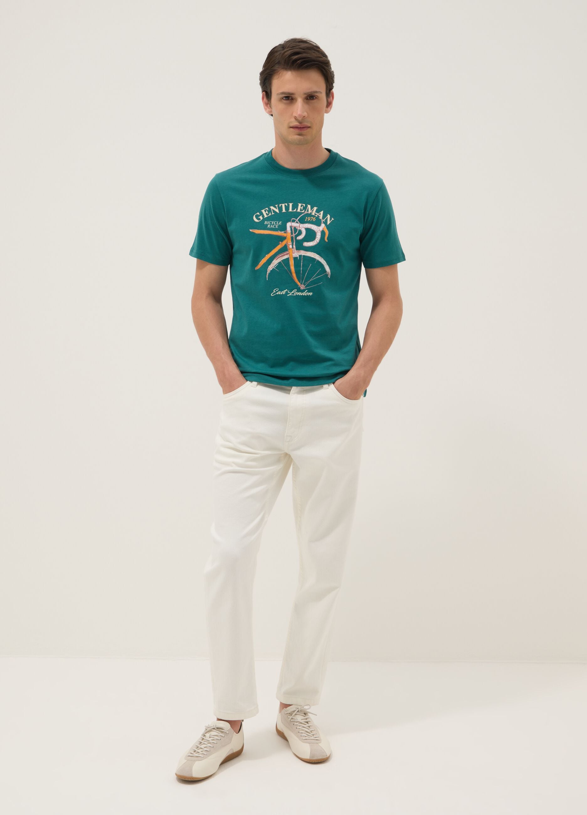 T-shirt verde a maniche corte in puro cotone regular fit