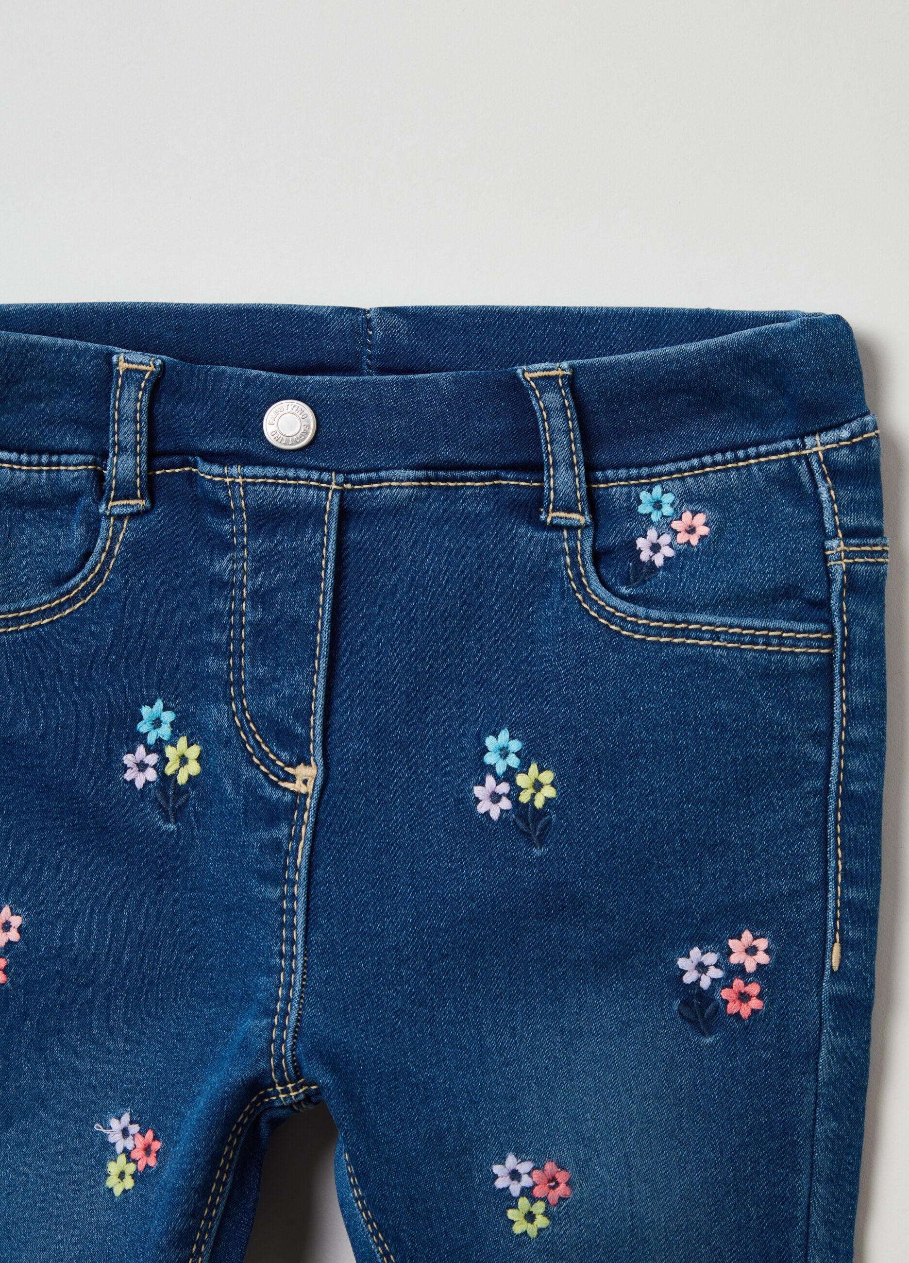 Jeggings con ricamo fiorellini_2
