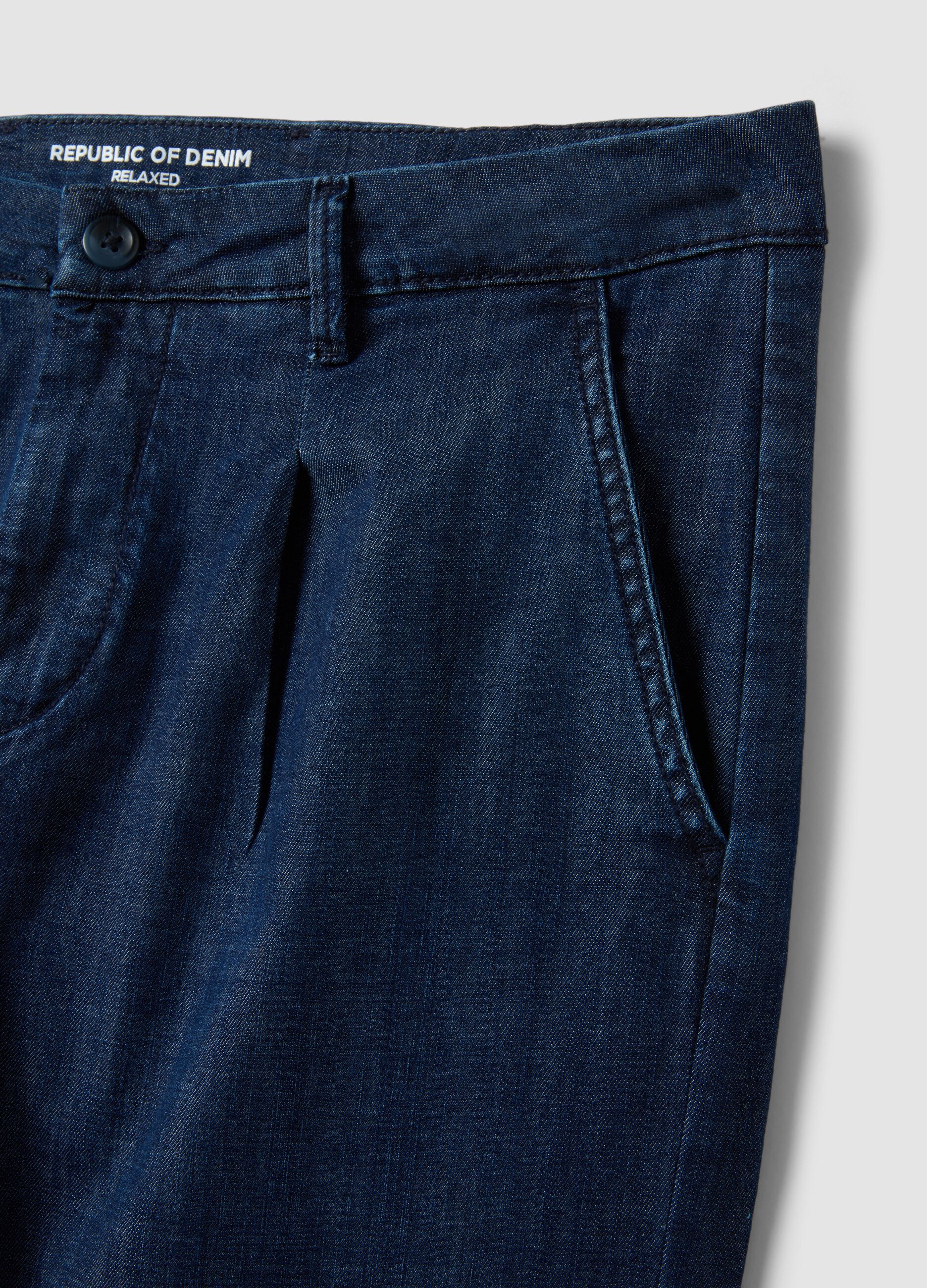 Blue denim chino trousers in stretch cotton, comfort fit