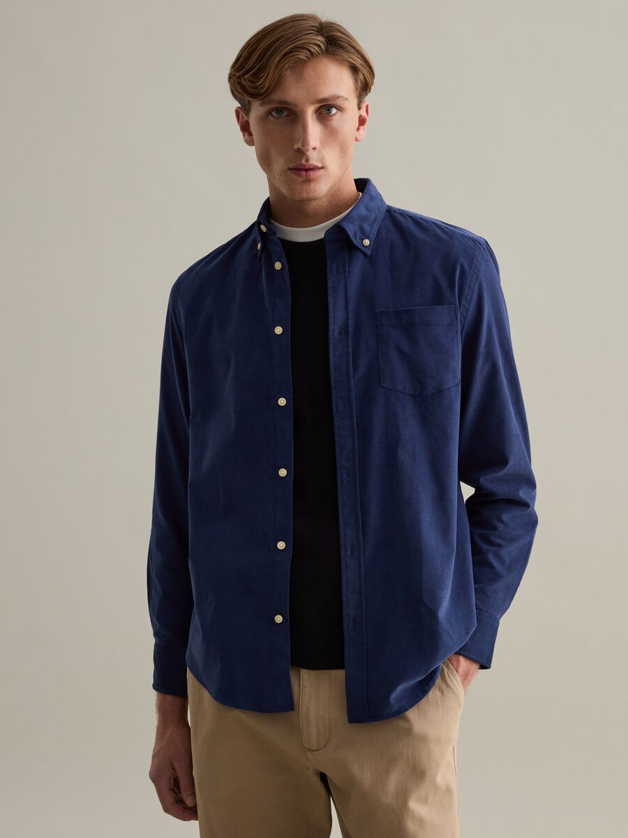Corduroy shirt with button-down collar_0