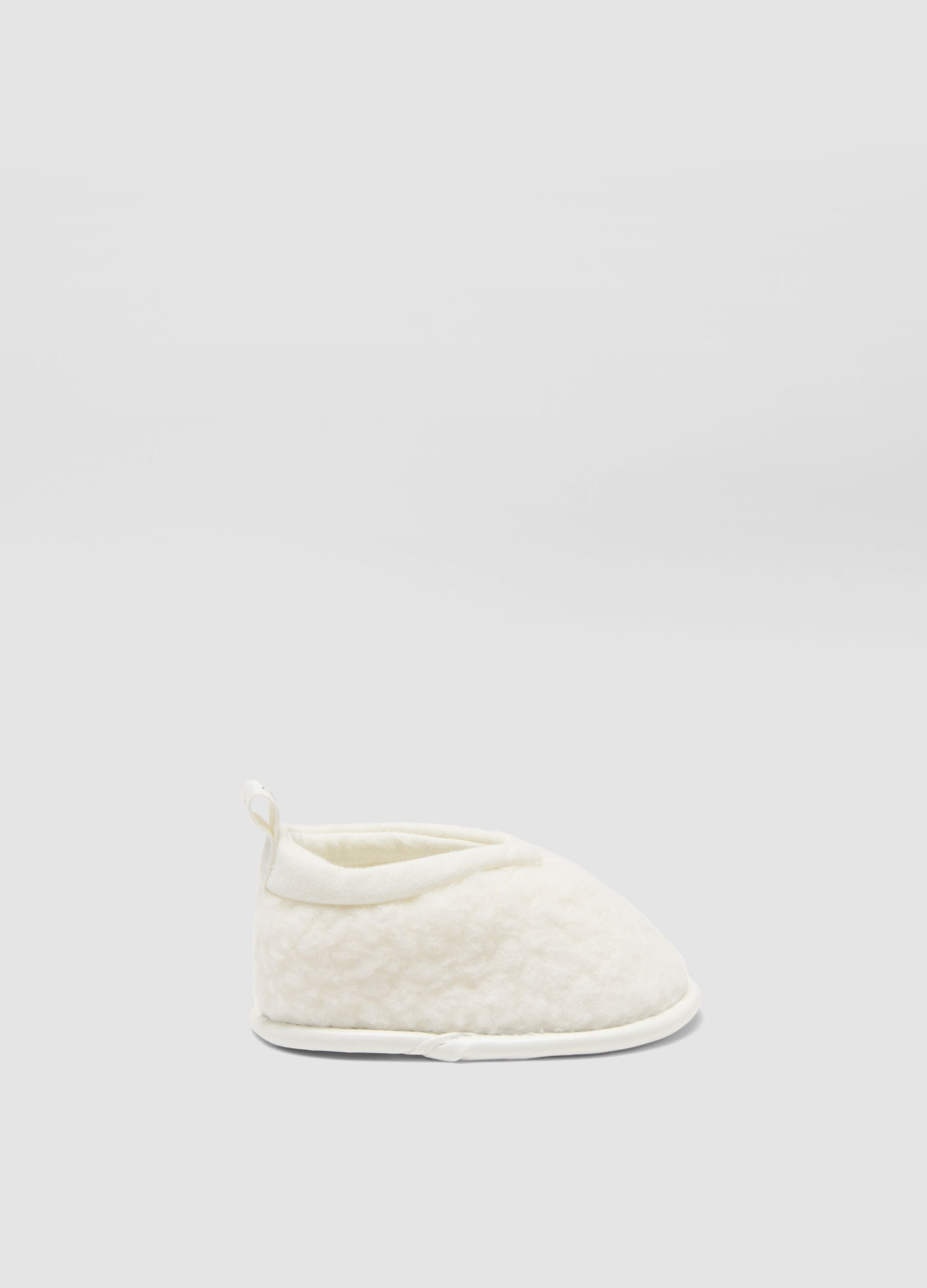 Scarpine bianche morbide e imbottite