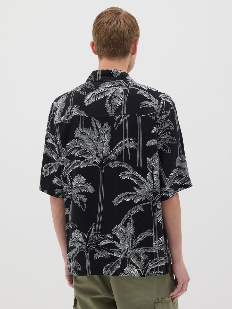 Short sleeve viscose palm print shirt_3