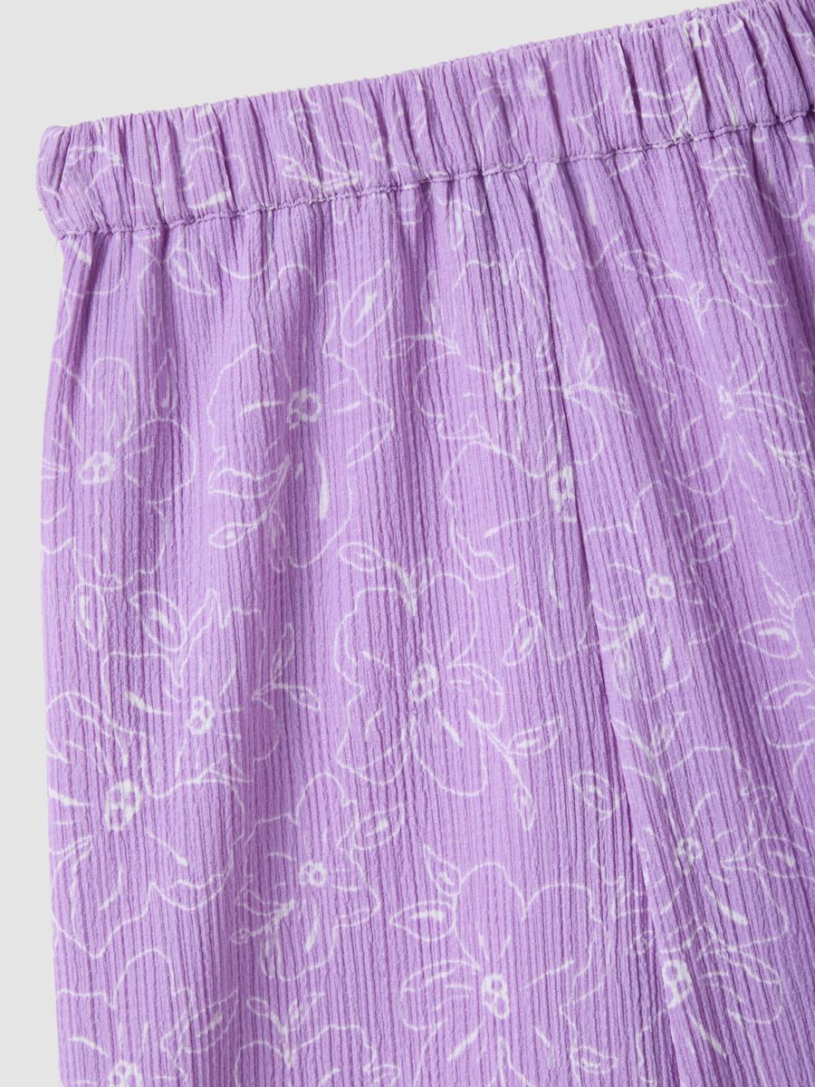 Set in tessuto elasticizzato viola da bambina con motivo floreale_2