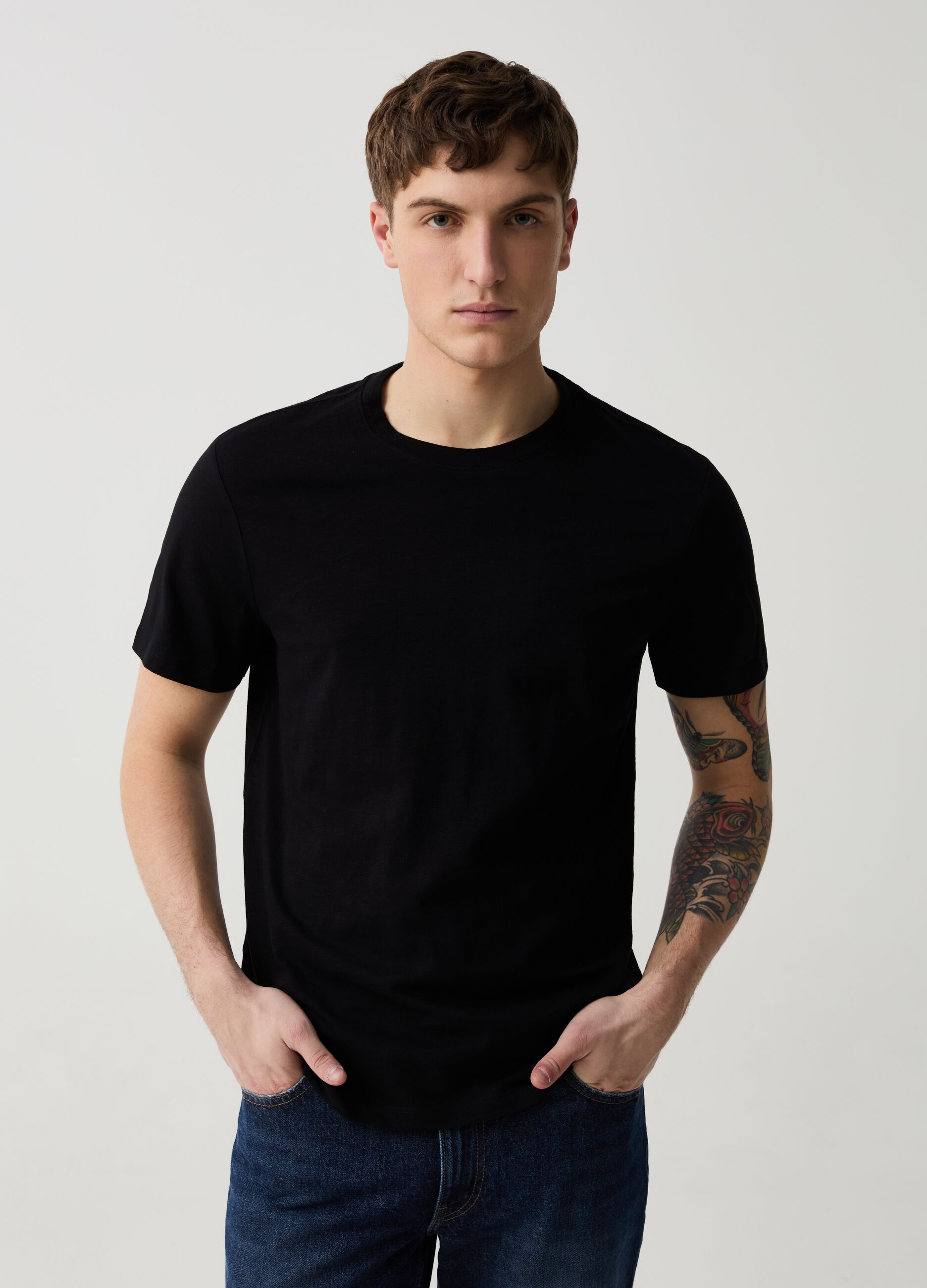 Round-neck T-shirt in jersey slub