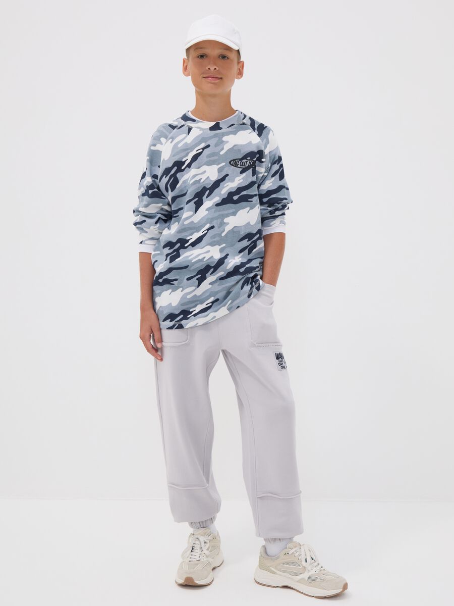 Pantaloni jogger grigi in puro cotone con grafica "Way Up" per ragazzo_0