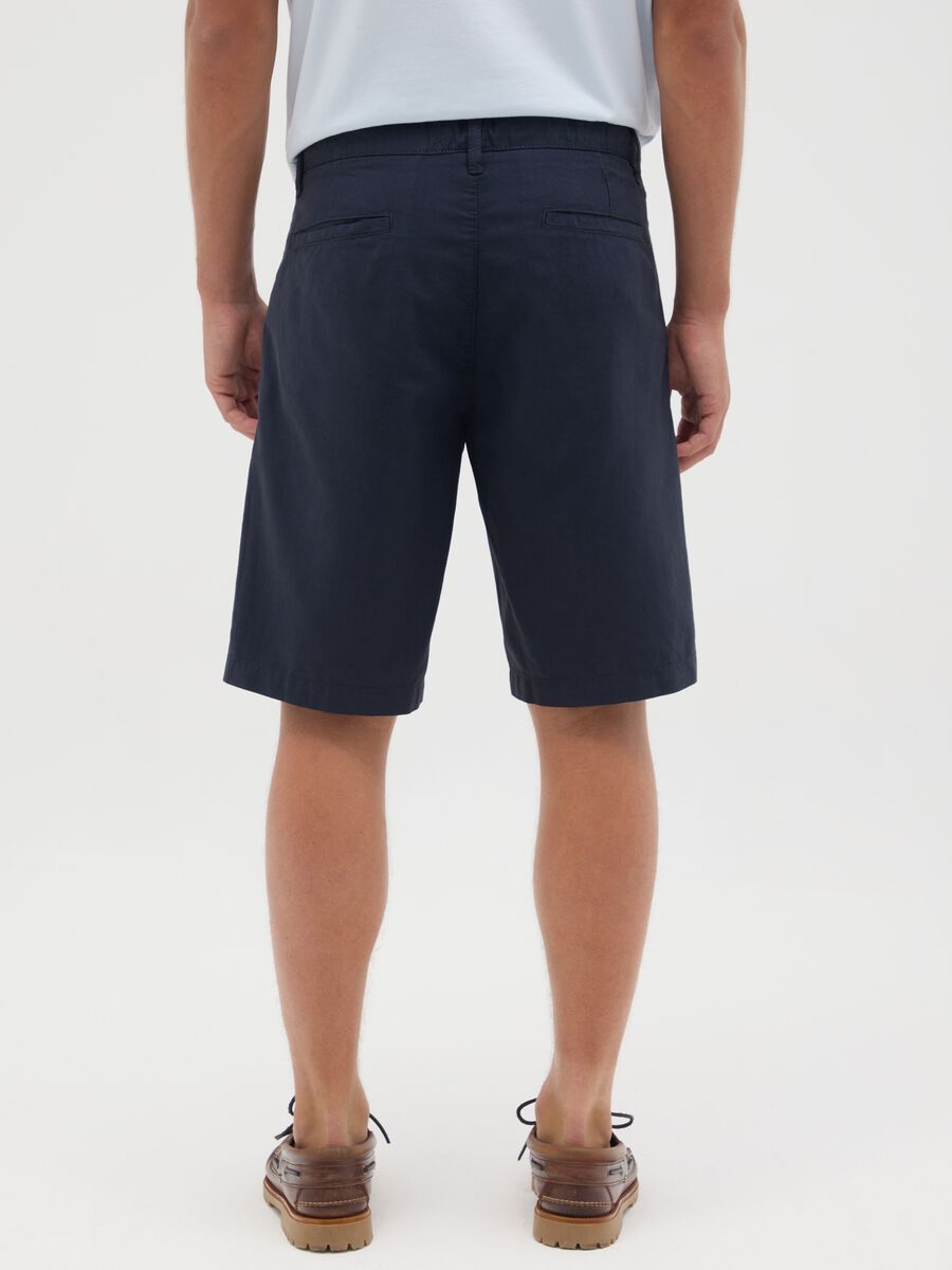 Men's blue linen blend shorts regular fit_3