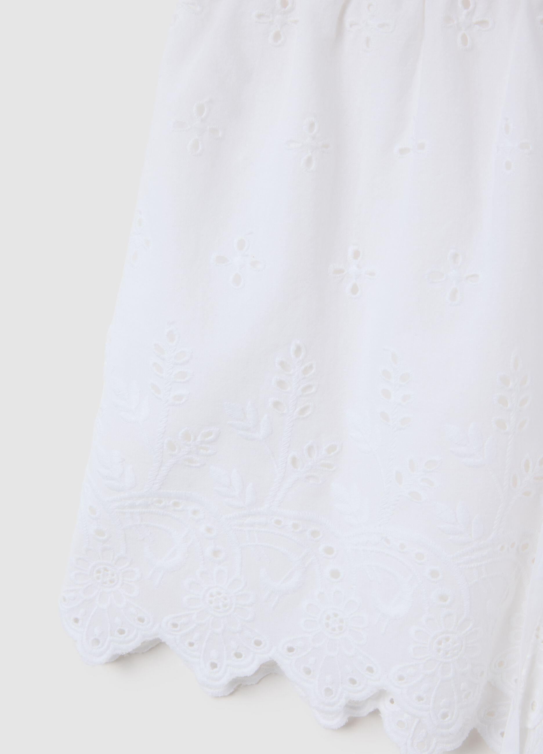 Women's white pure cotton regular fit top and shorts set