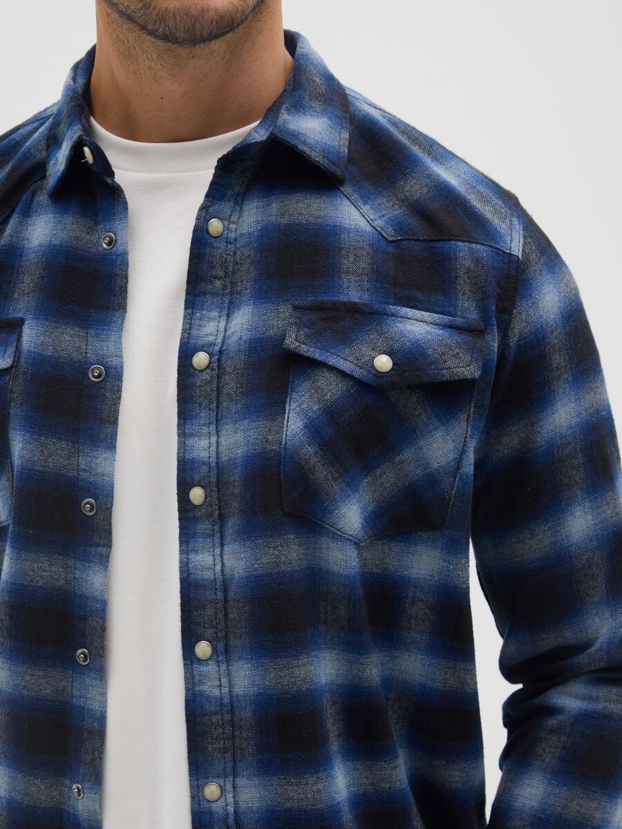 Multicolour pure cotton check shirt regular fit_3