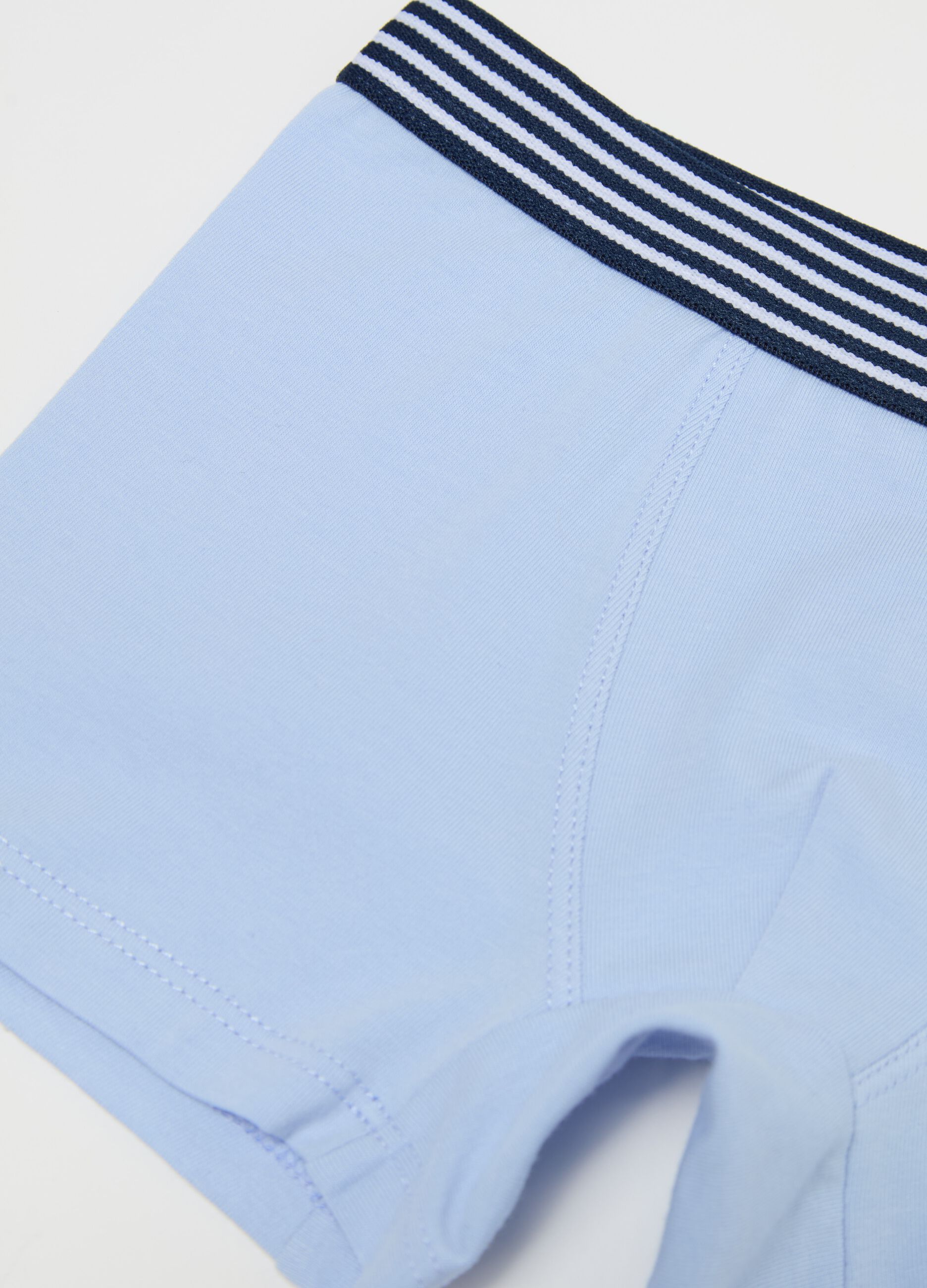 Stretch cotton boxer shorts with striped detail.