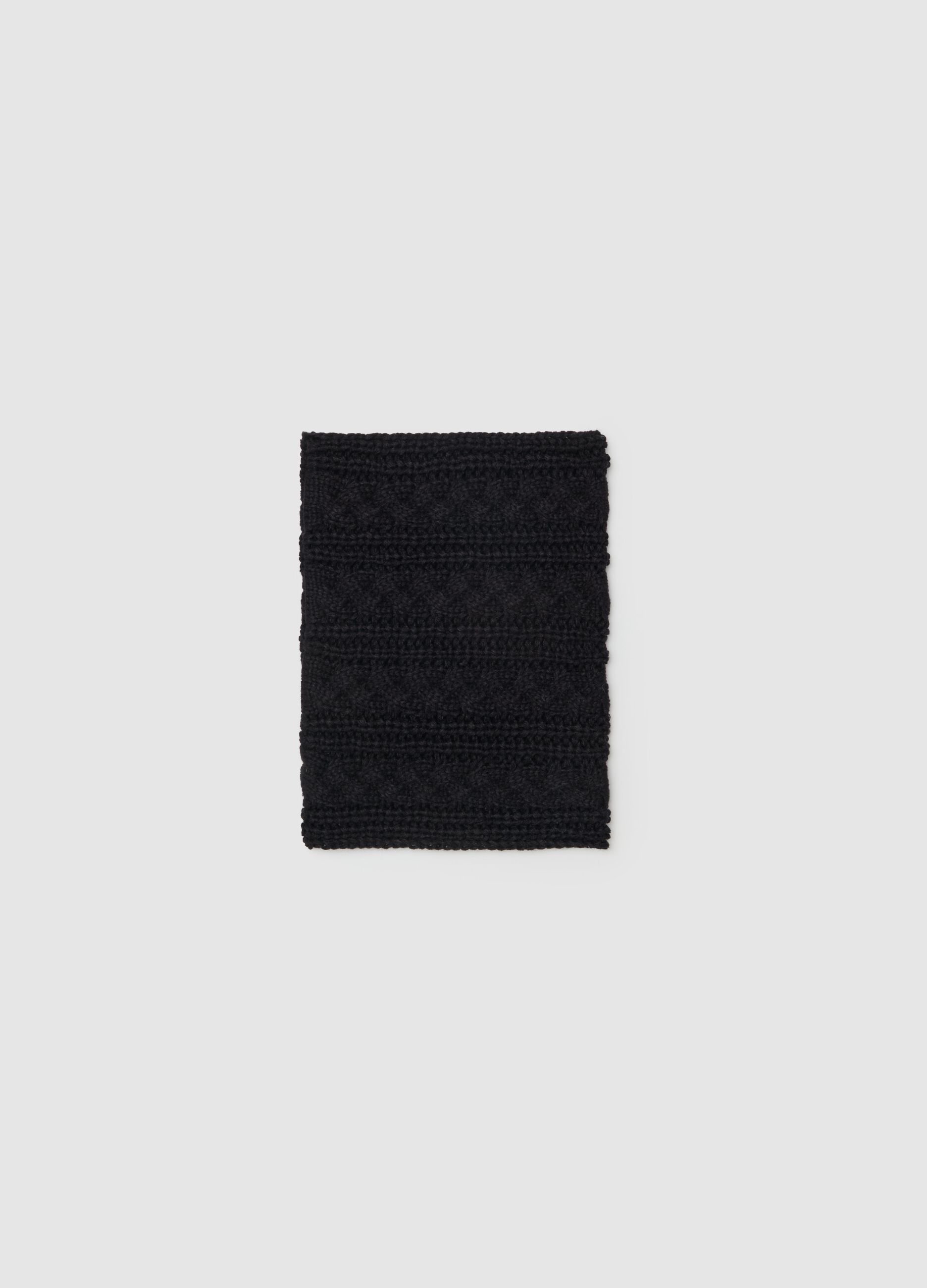 Cable knit neck warmer