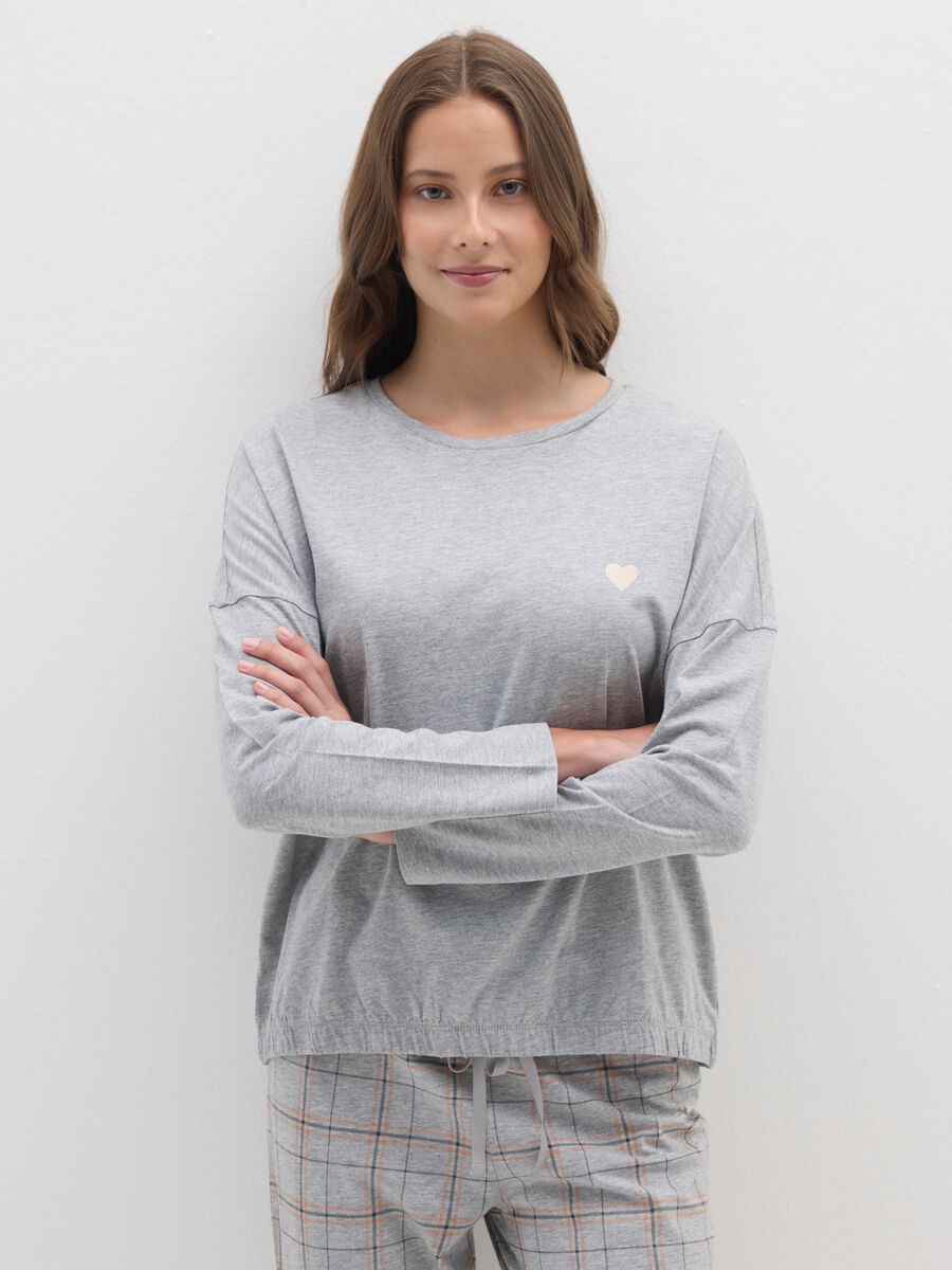 Grey Pyjamas with Heart Details_1