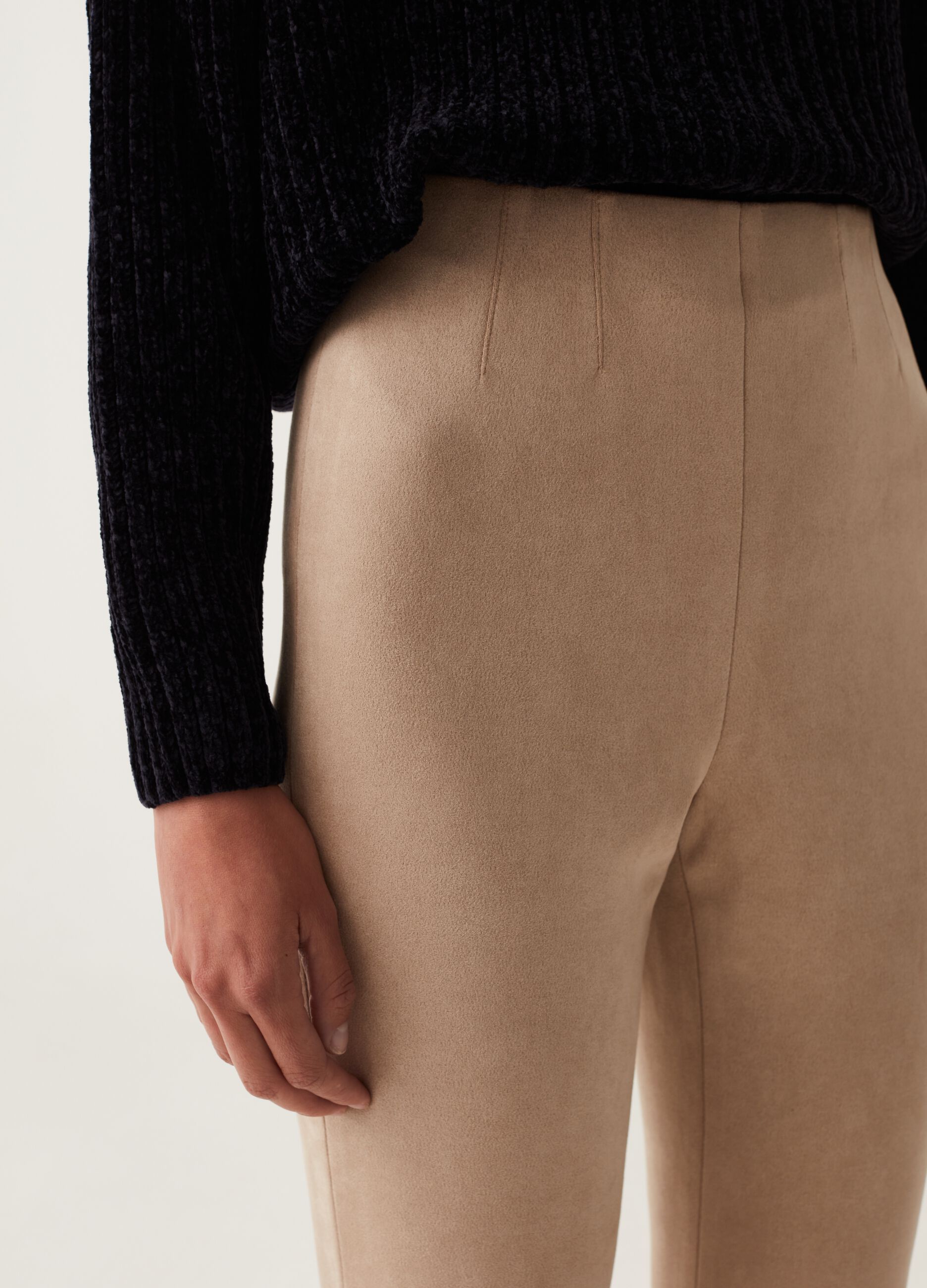 Leggings cropped flare fit scamosciati_3