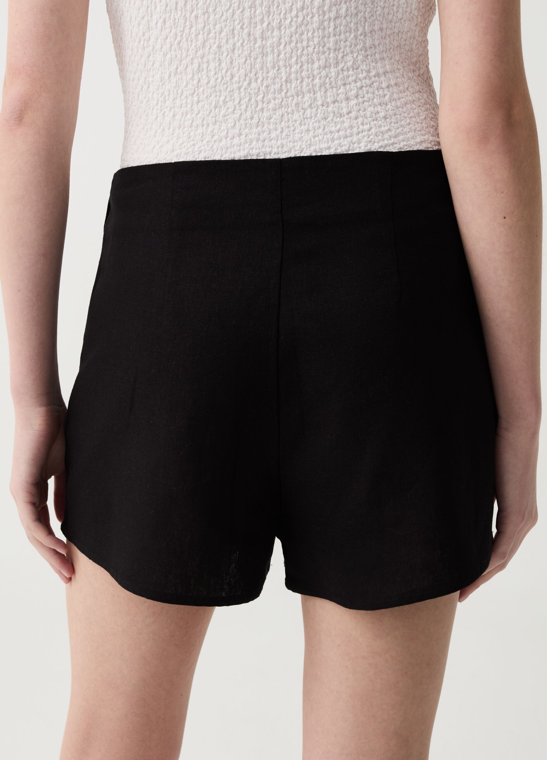 Skort in lino e viscosa