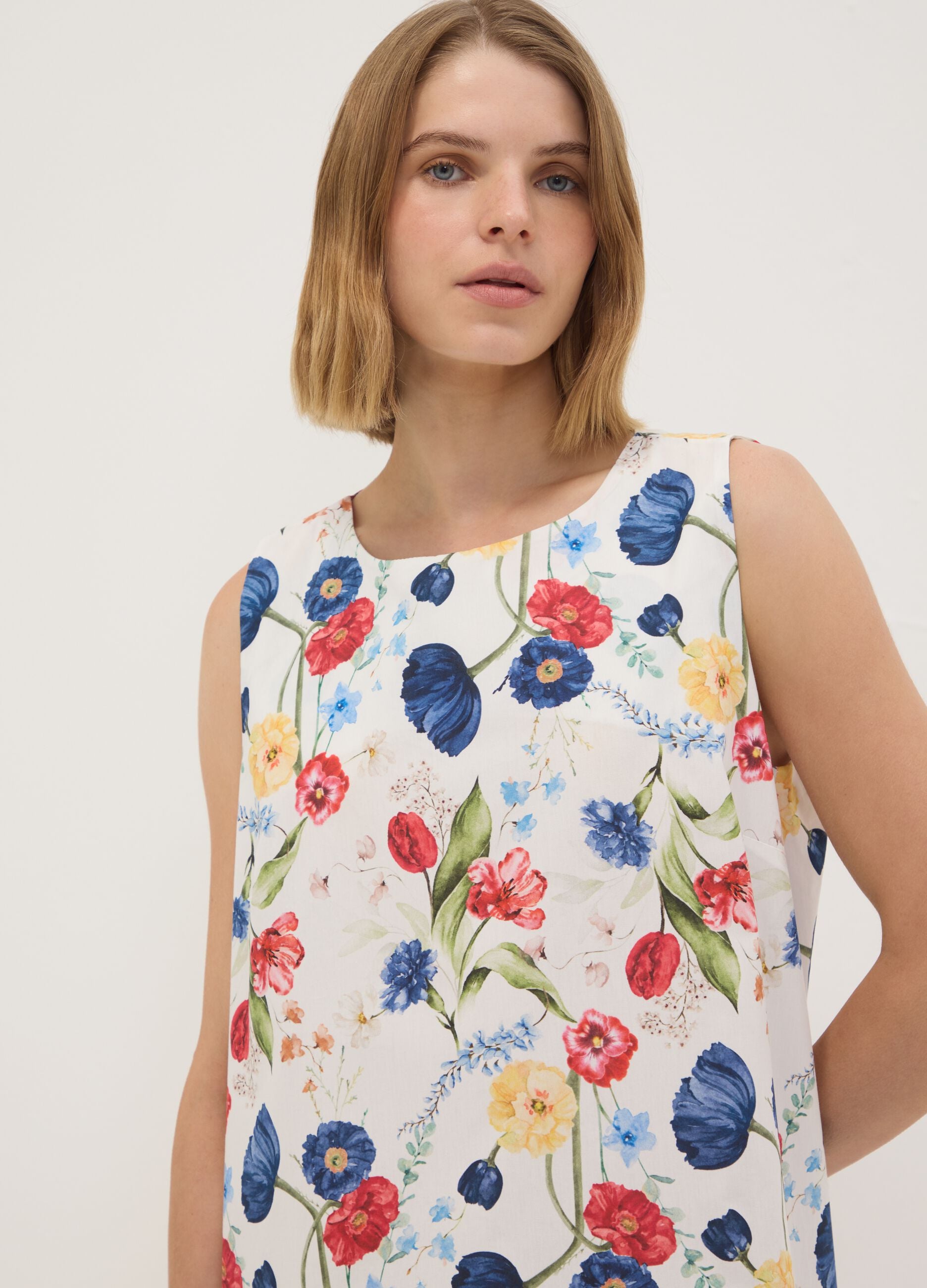 White floral dress in stretch cotton, regular fit