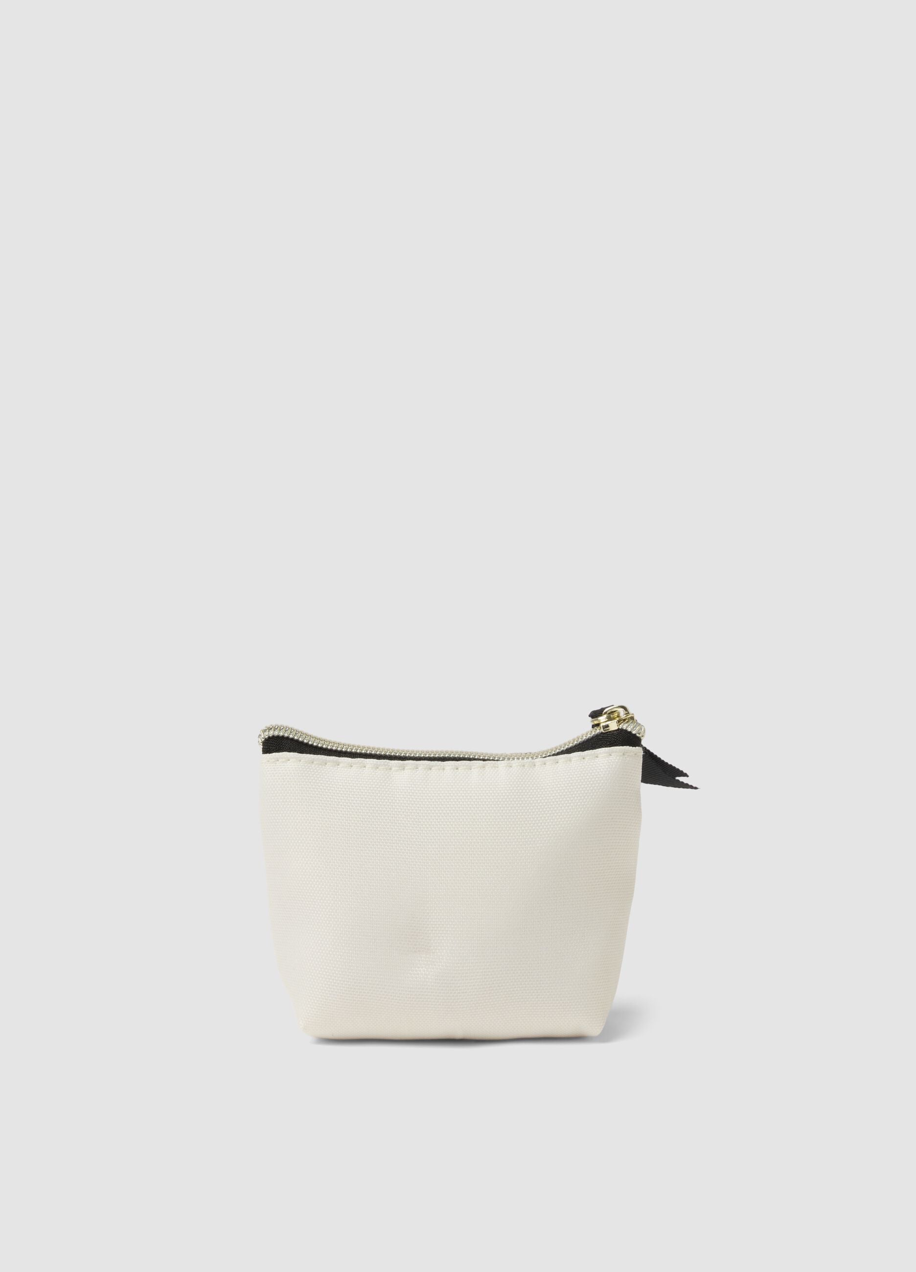 White pouch with teddy print