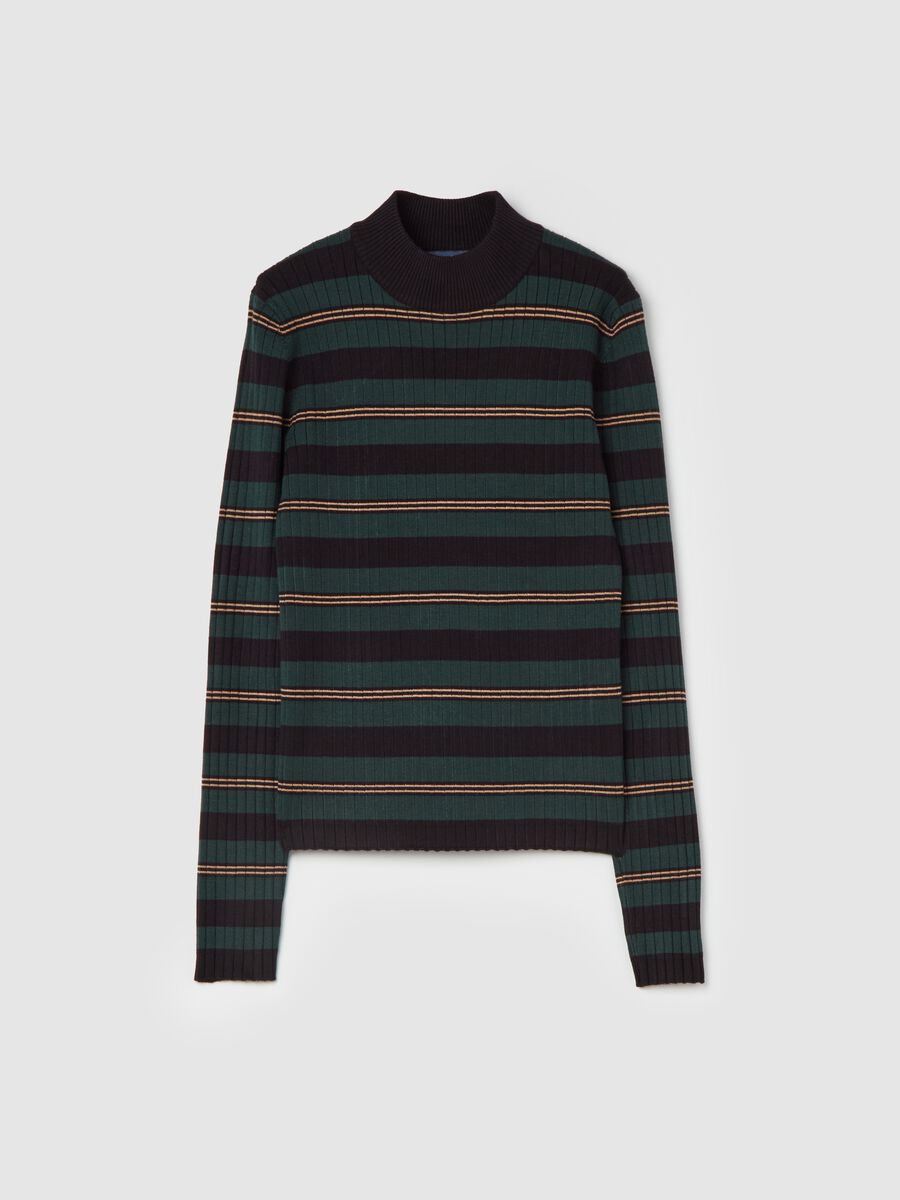 Flat ribbed top with striped pattern_4