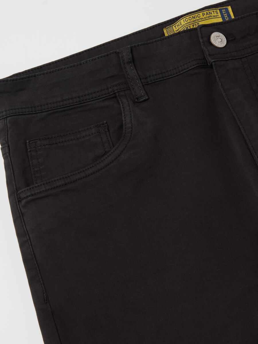 Skinny-fit trousers with five pockets_5