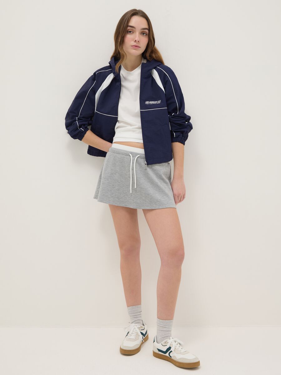 Lightweight multicolor jacket regular fit with zip and hood_3