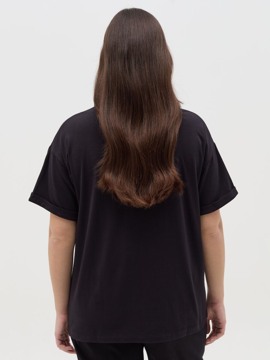 Curvy oversize T-shirt with appliqués_3