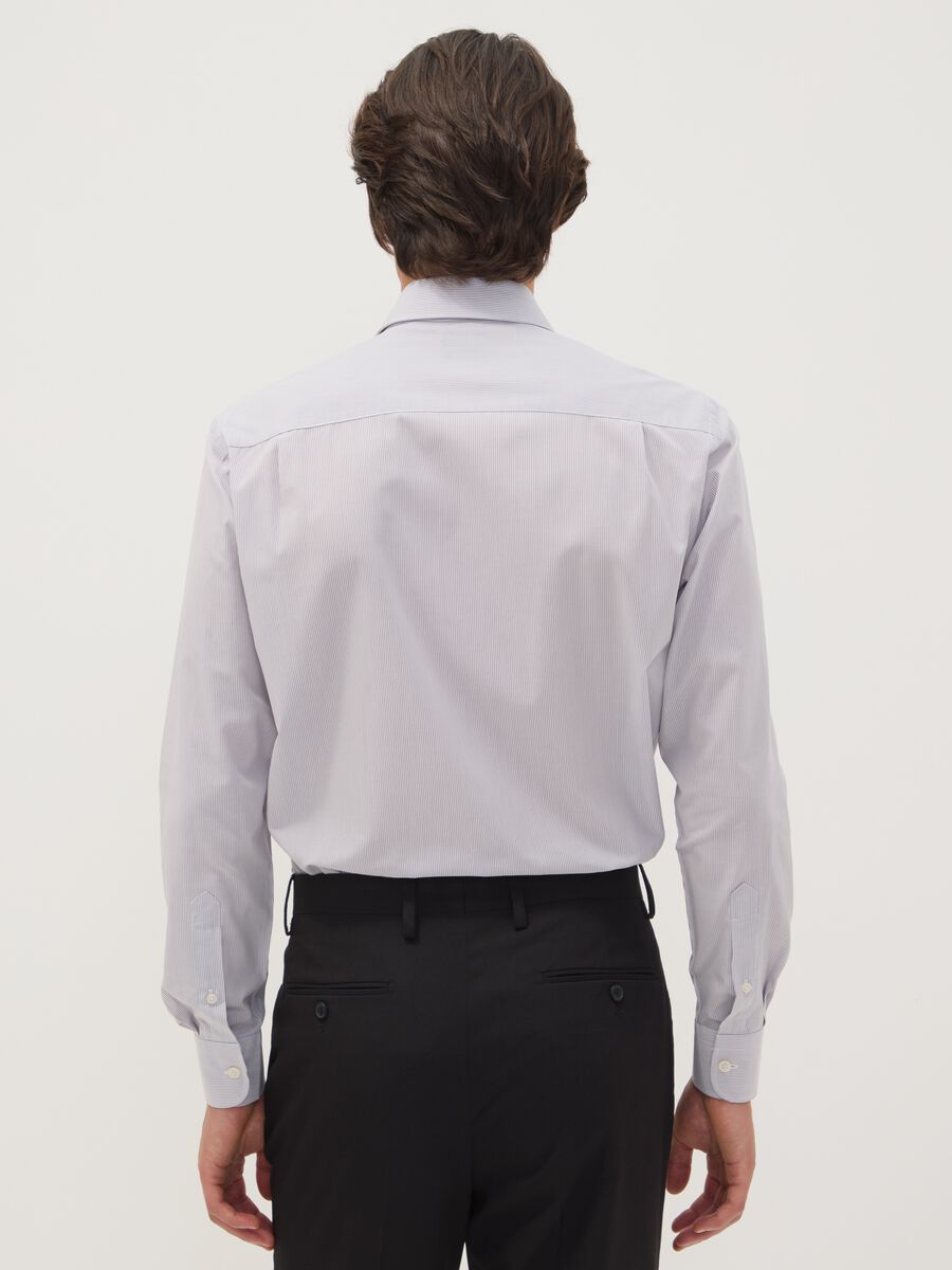 Camicia grigia in misto cotone a righe sottili easy iron regular fit_2