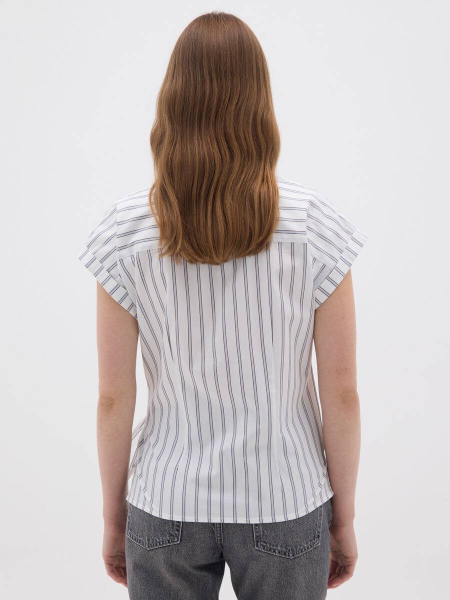 Striped Shirt with Side Knot_2