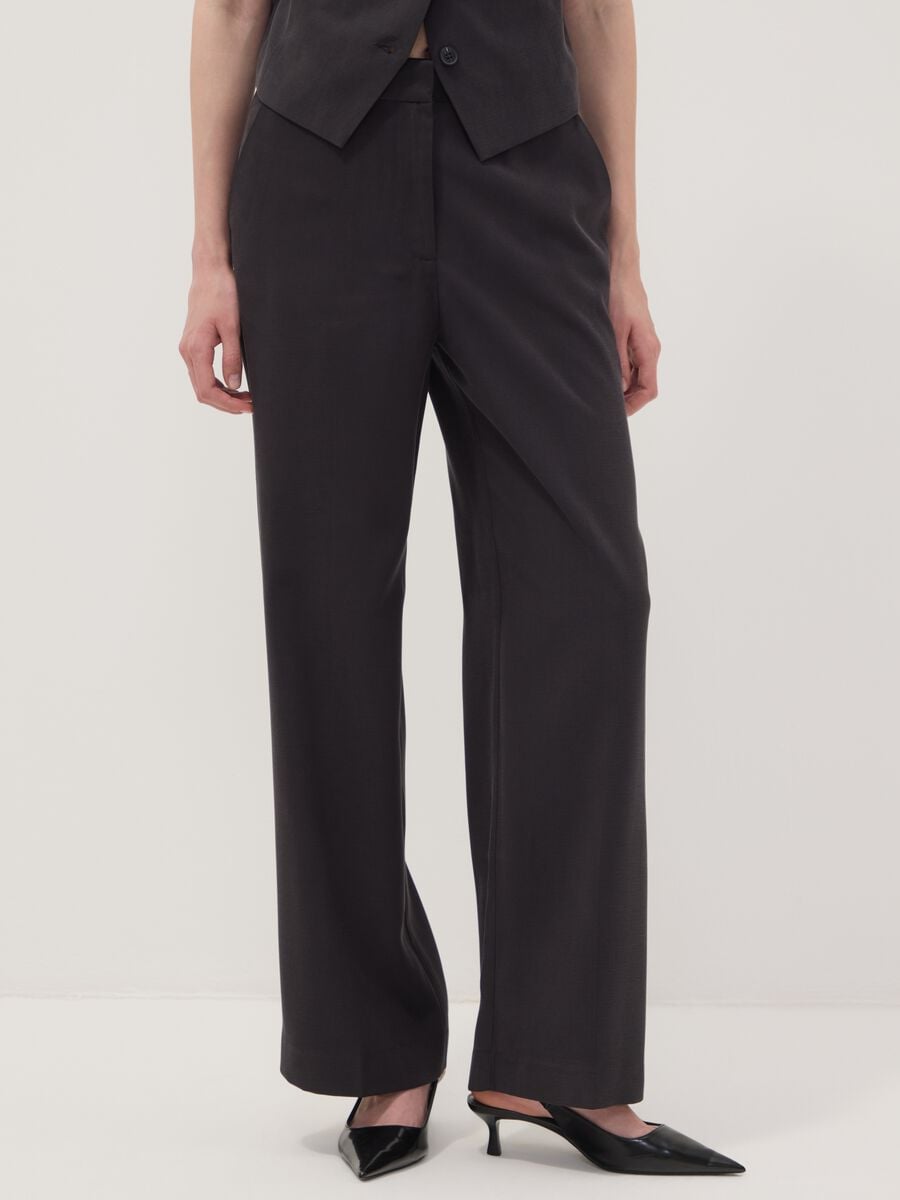 Pantaloni neri in misto viscosa straight fit_1