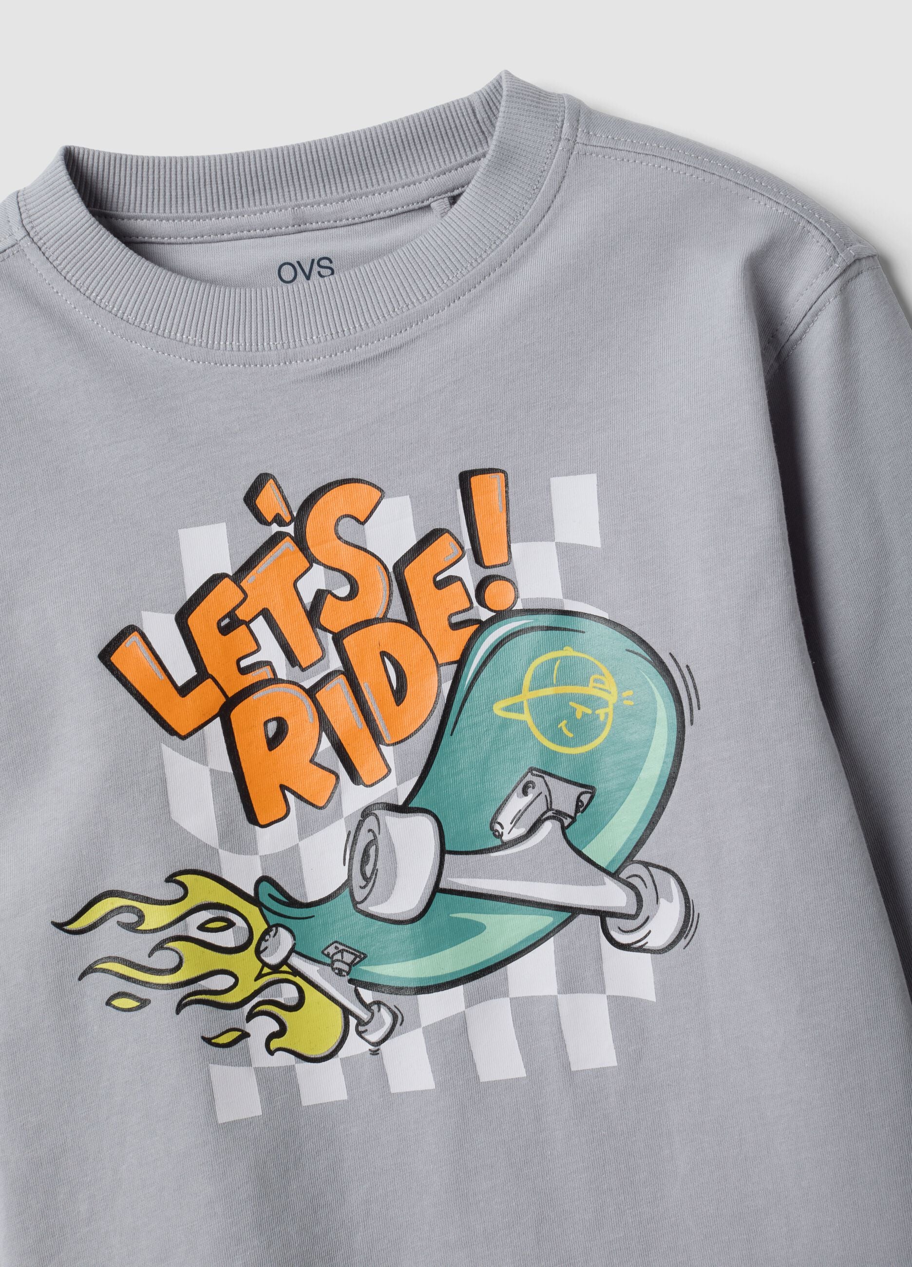 T-shirt grigia in puro cotone a girocollo con stampa skater per bambino
