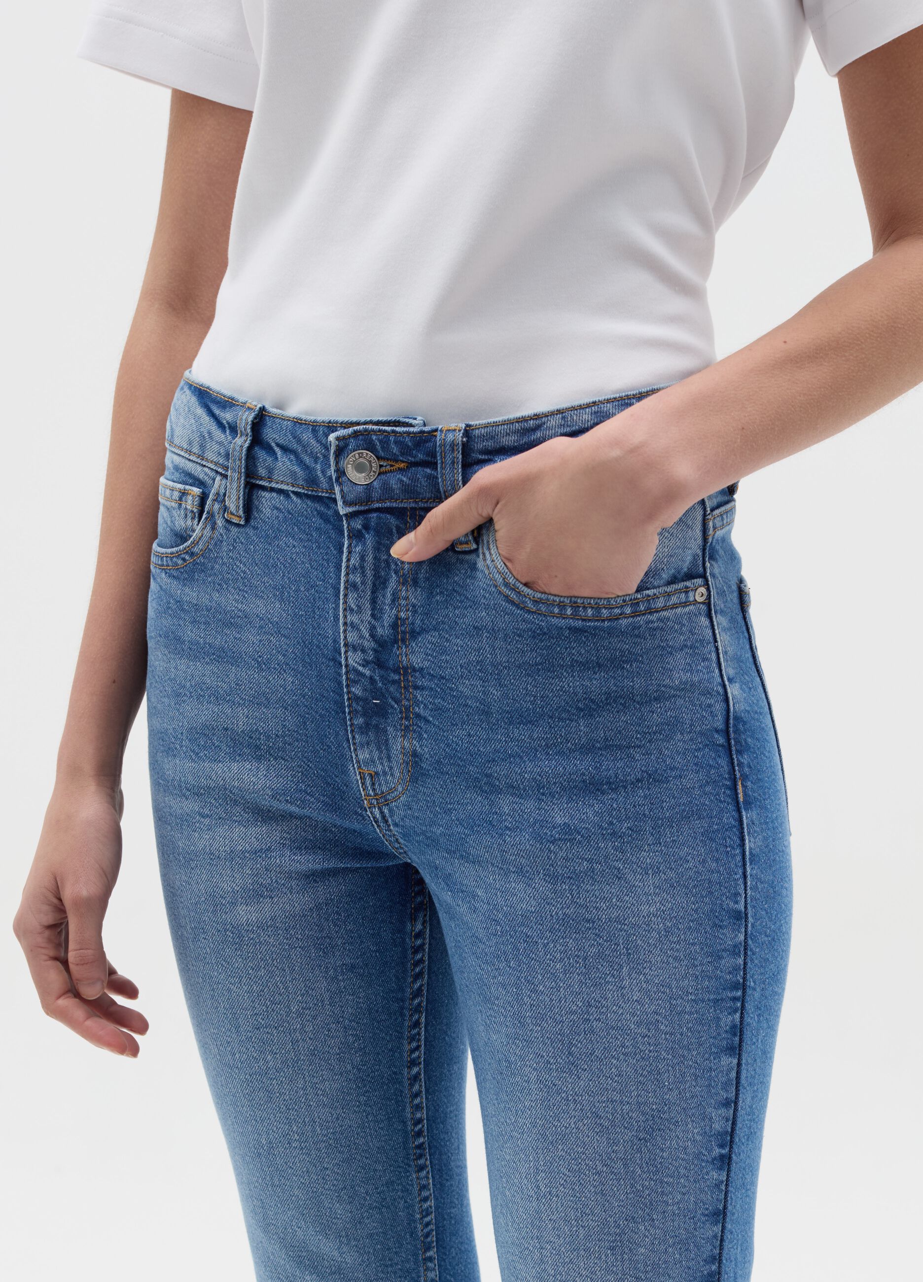 Cropped flare-fit jeans