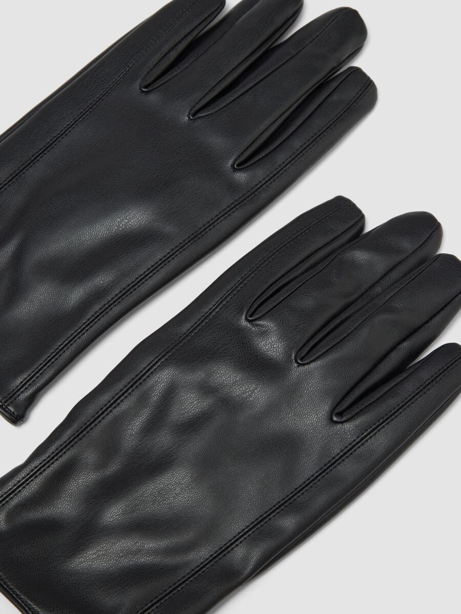 Black gloves with inner lining_1