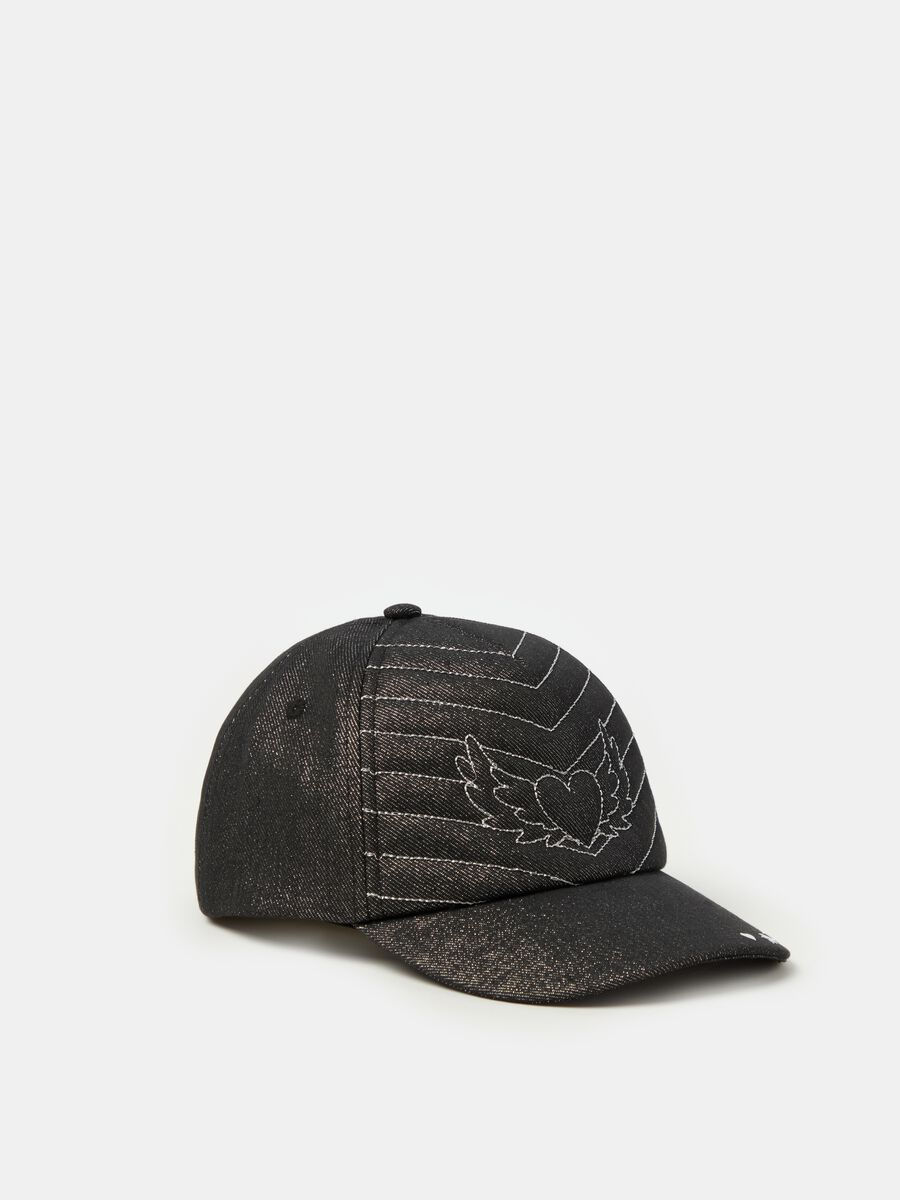 Baseball cap with winged heart embroidery_0